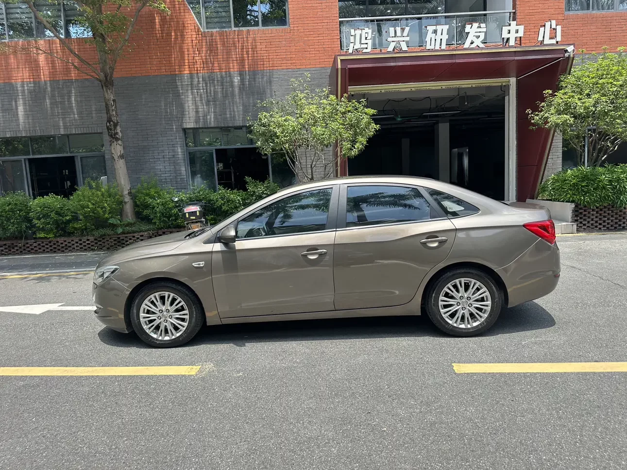 Buick Yinglang