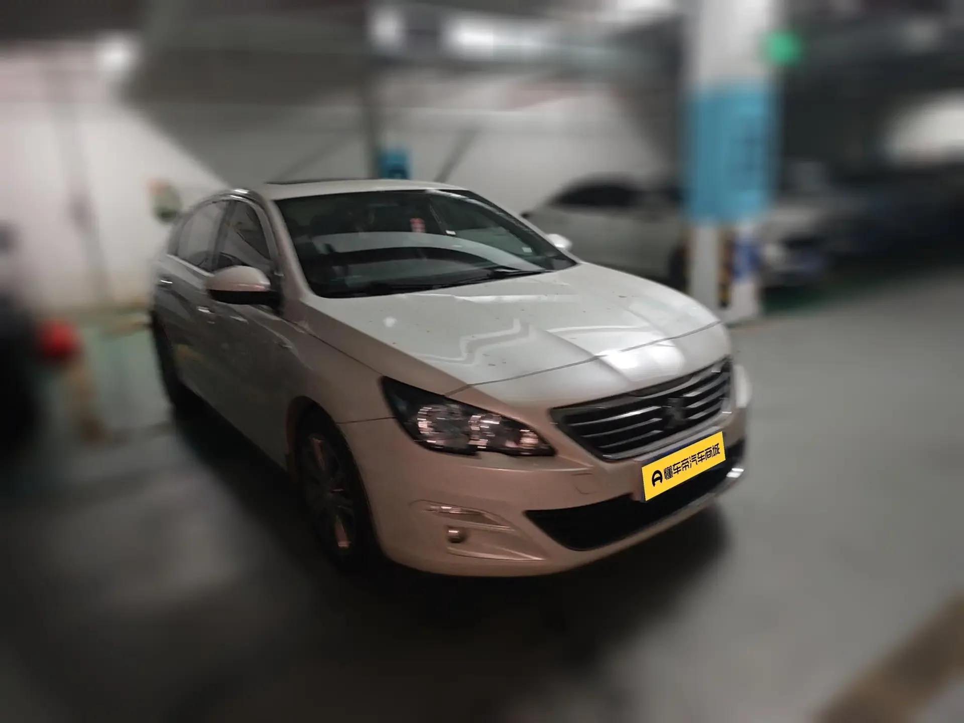 Peugeot 408