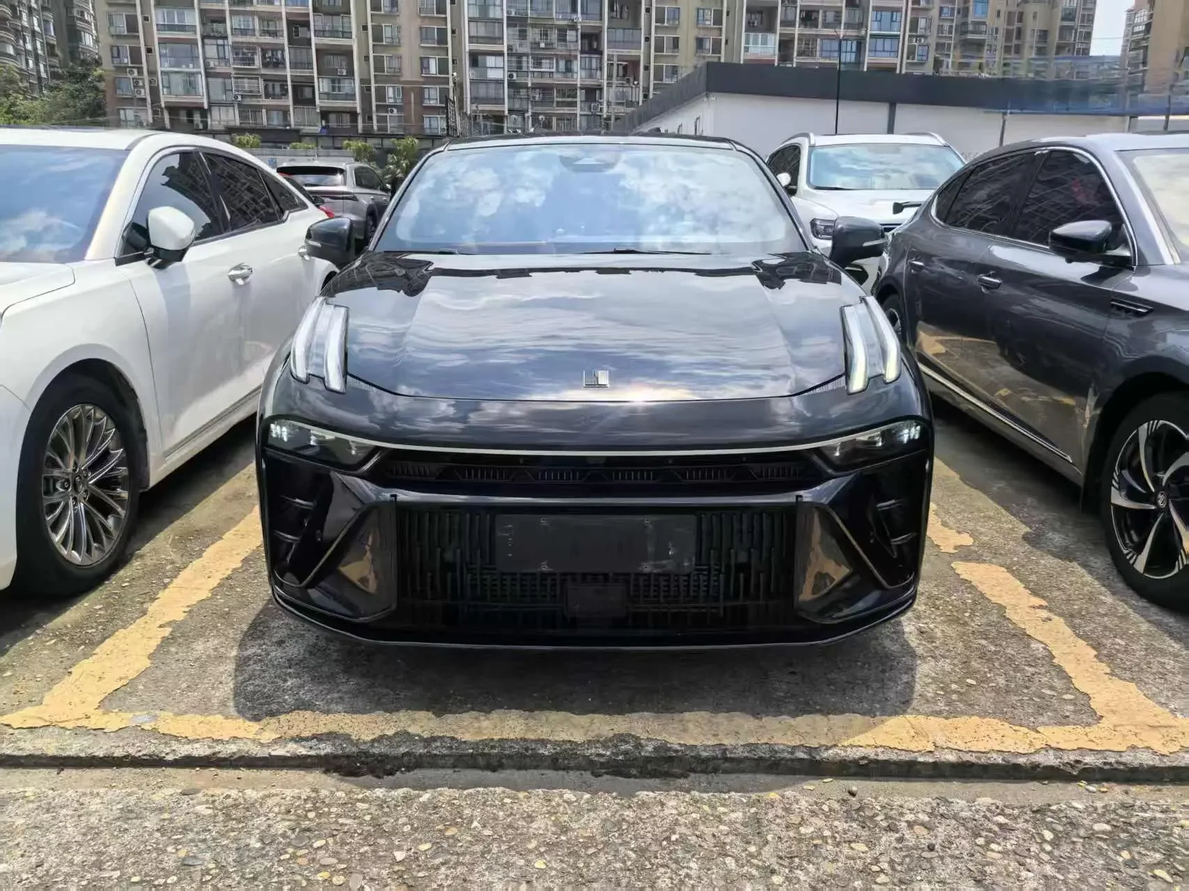 Lynk & Co 03