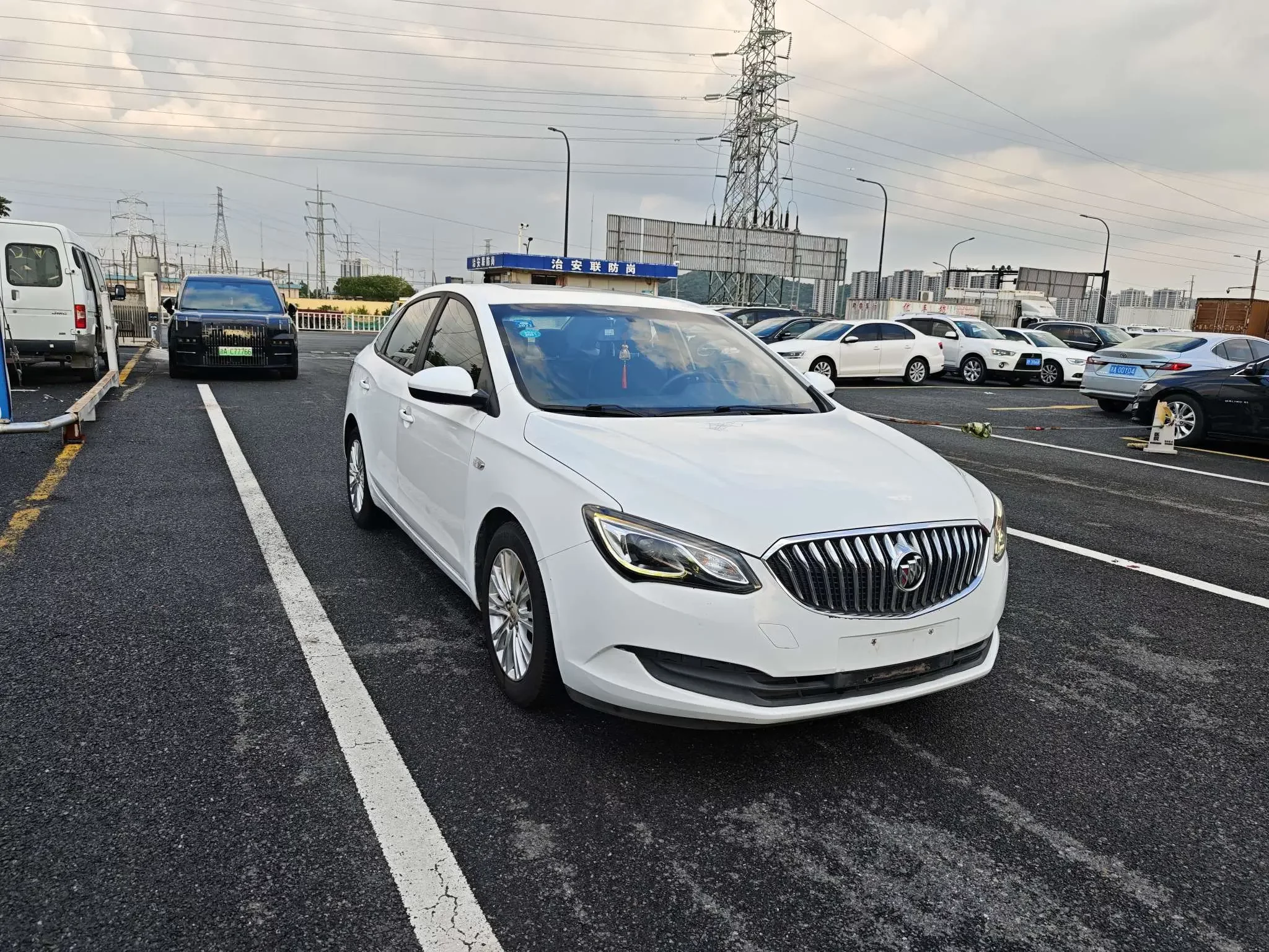 Buick Yinglang