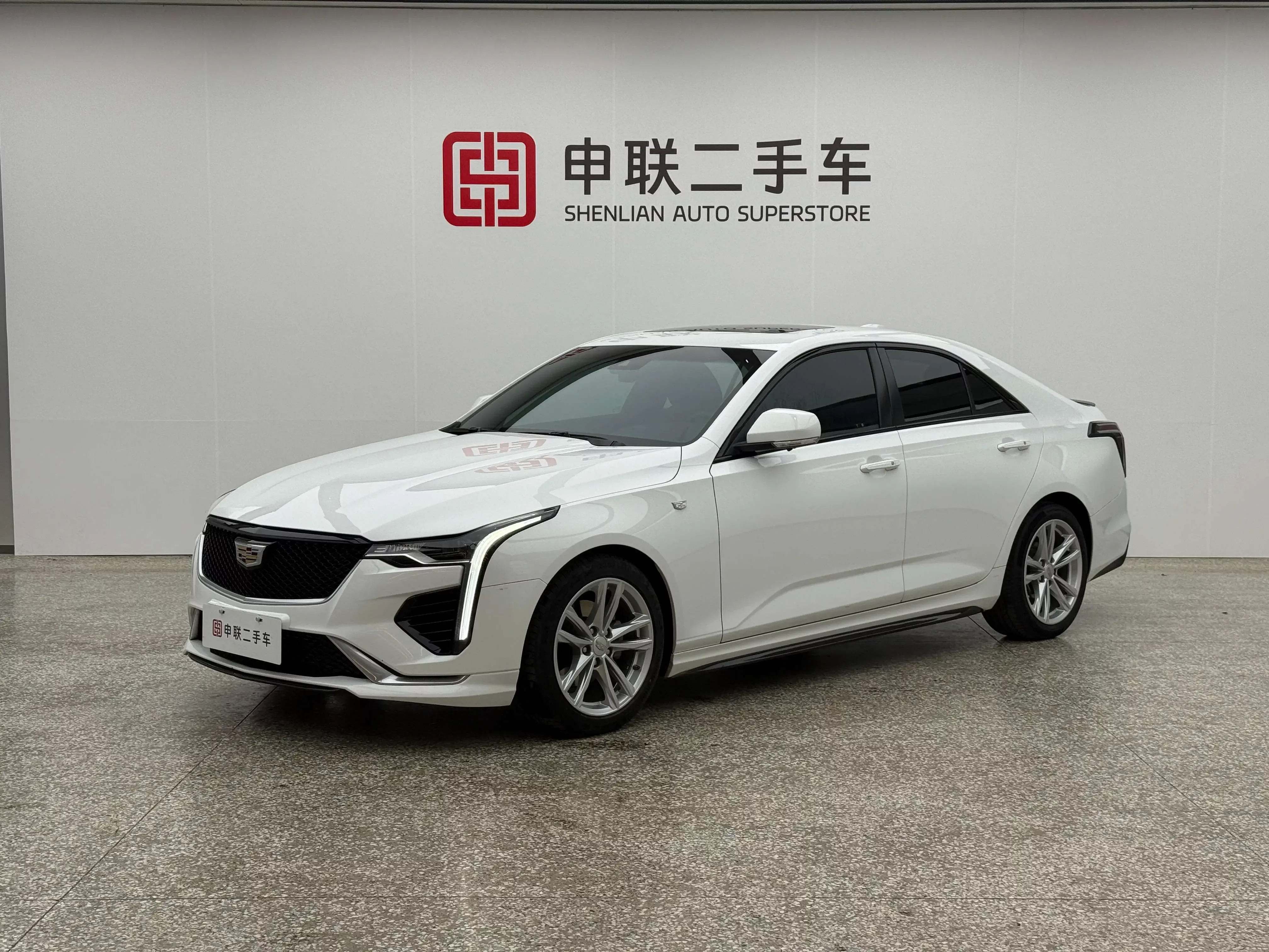 Cadillac CT4