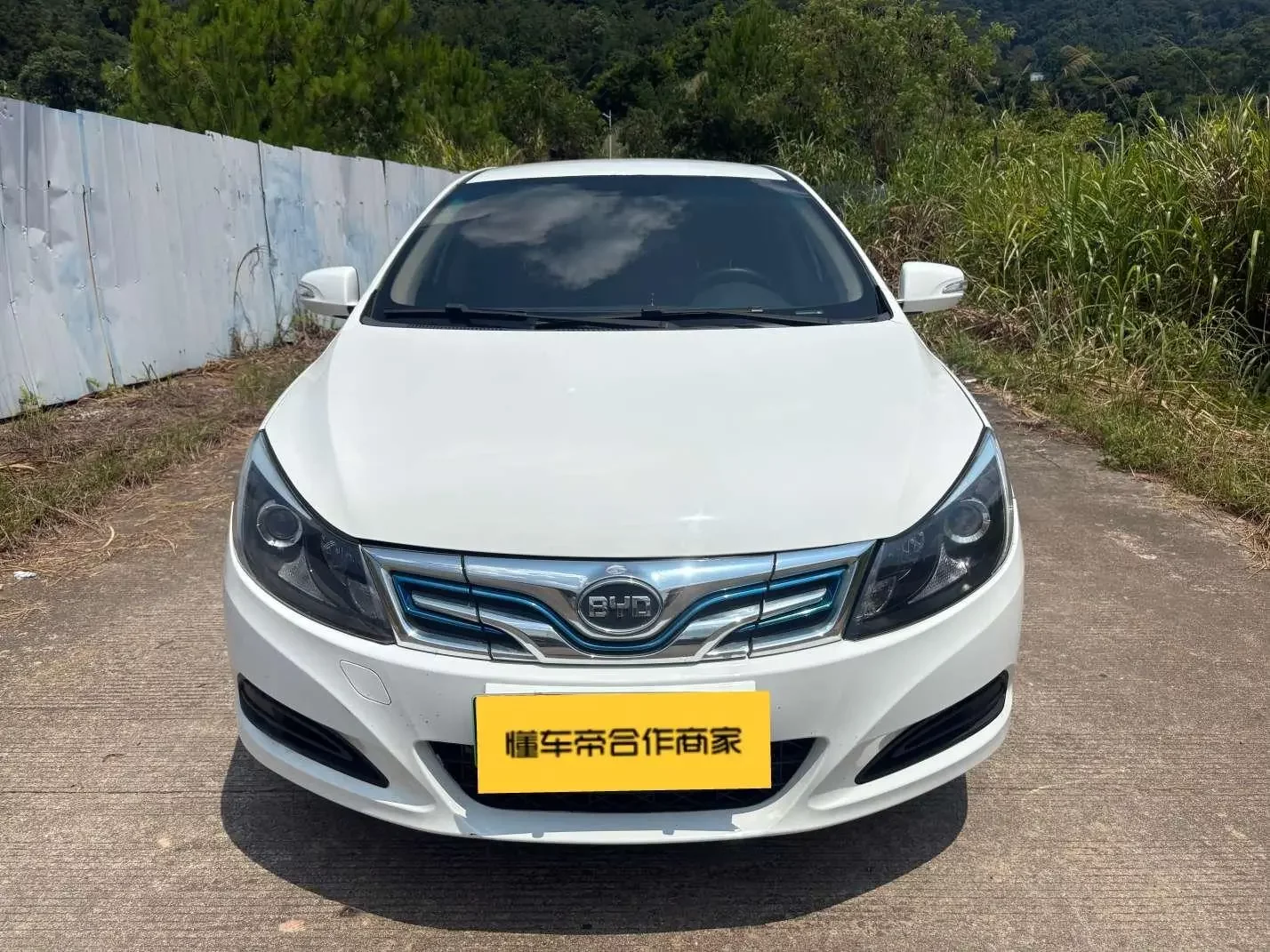 BYD e5