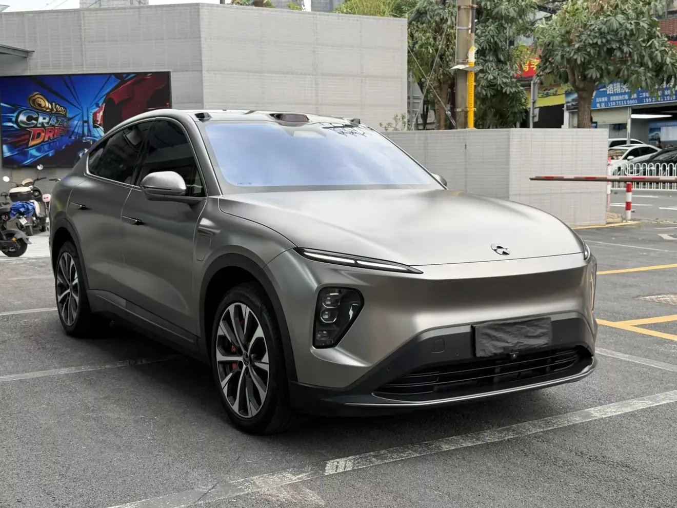 NIO EC7