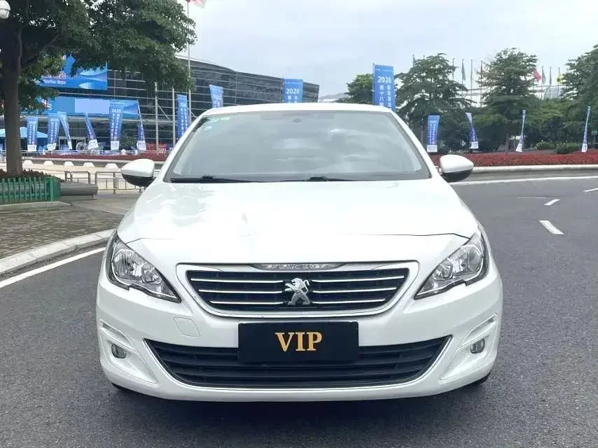 Peugeot 408