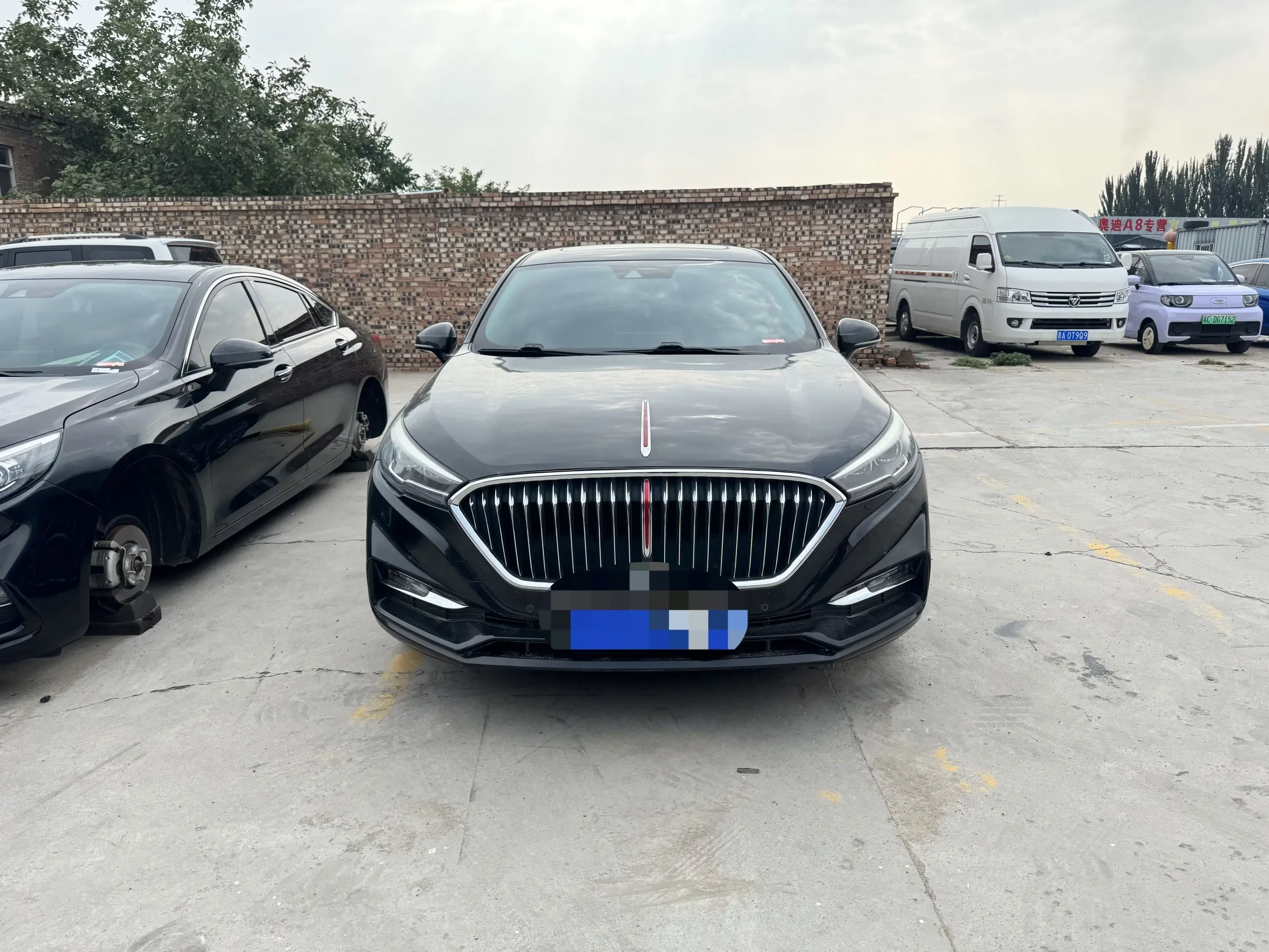 Hongqi H5 classic