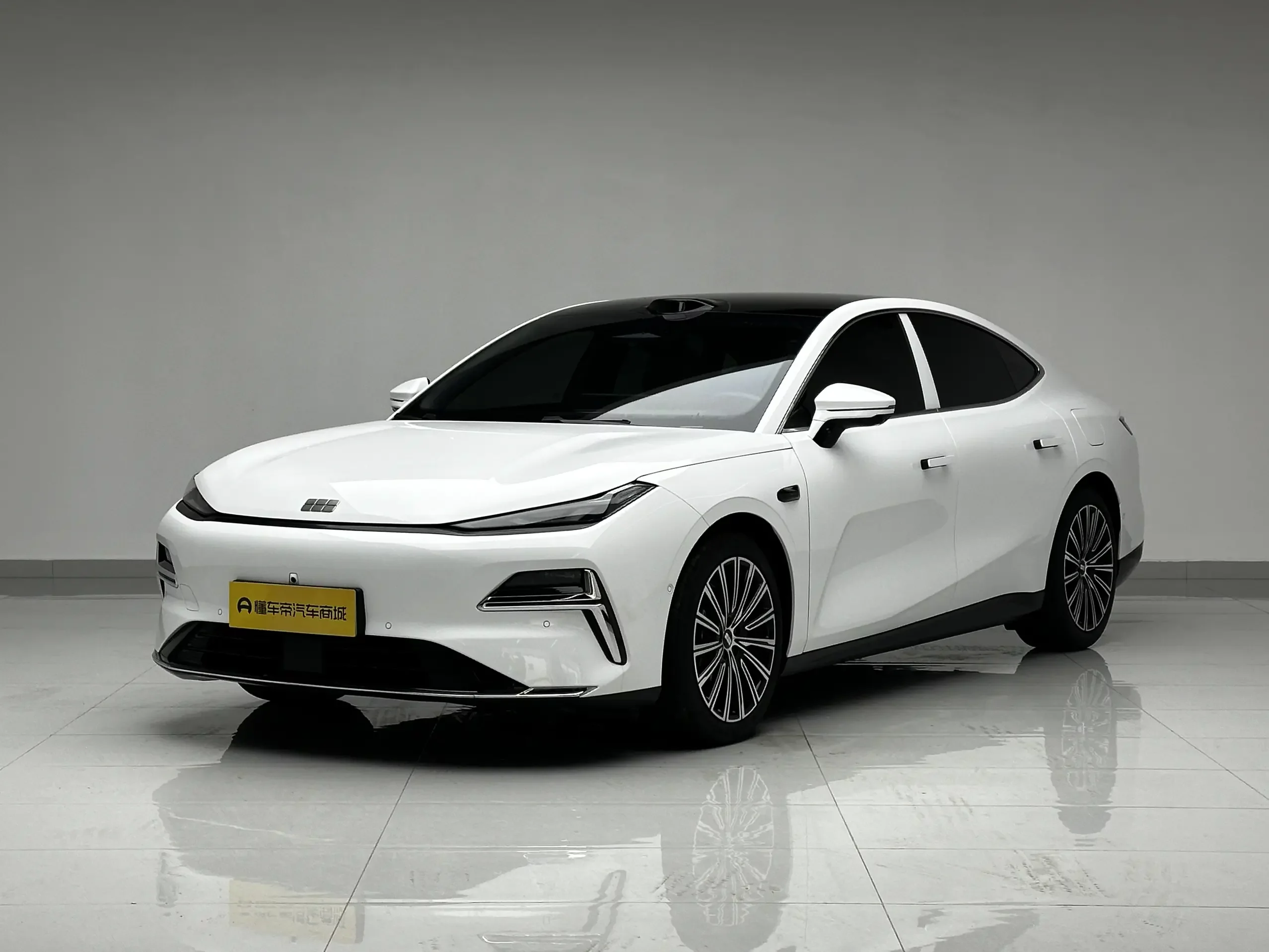 Geely Galaxy Star 8 PHEV