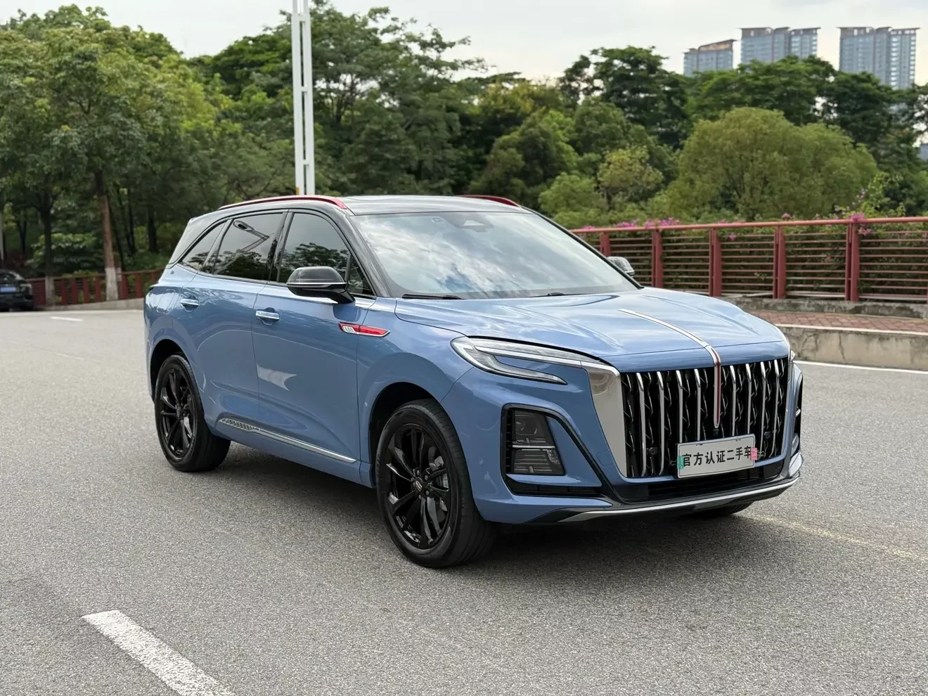 Hongqi HS3