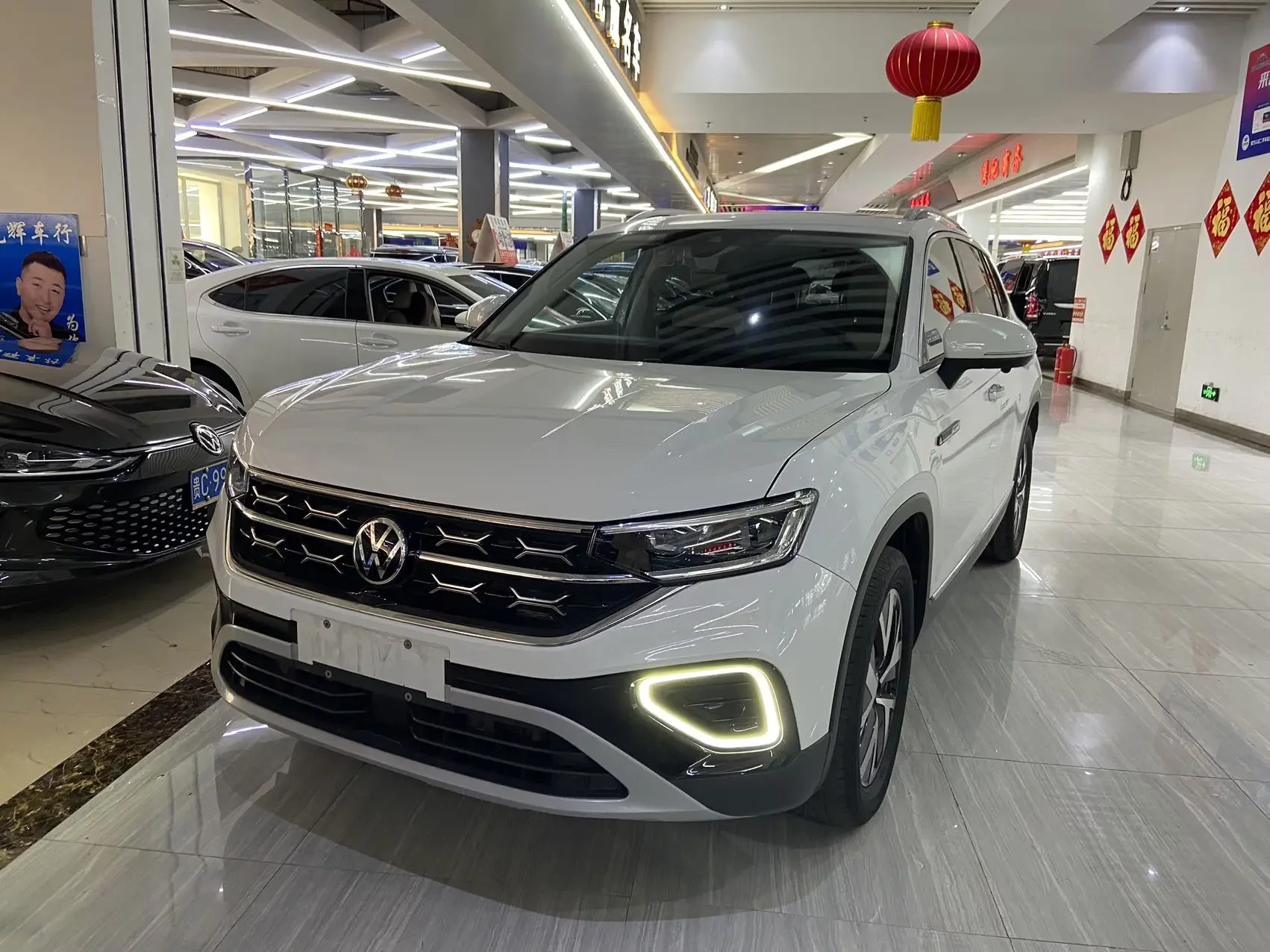 VOLKSWAGEN TAYRON