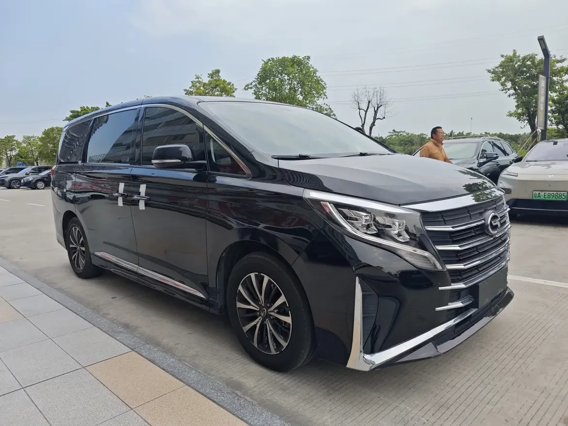 GAC Trumpchi M8