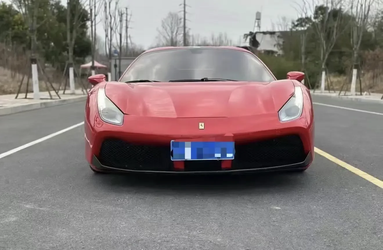 Ferrari 488