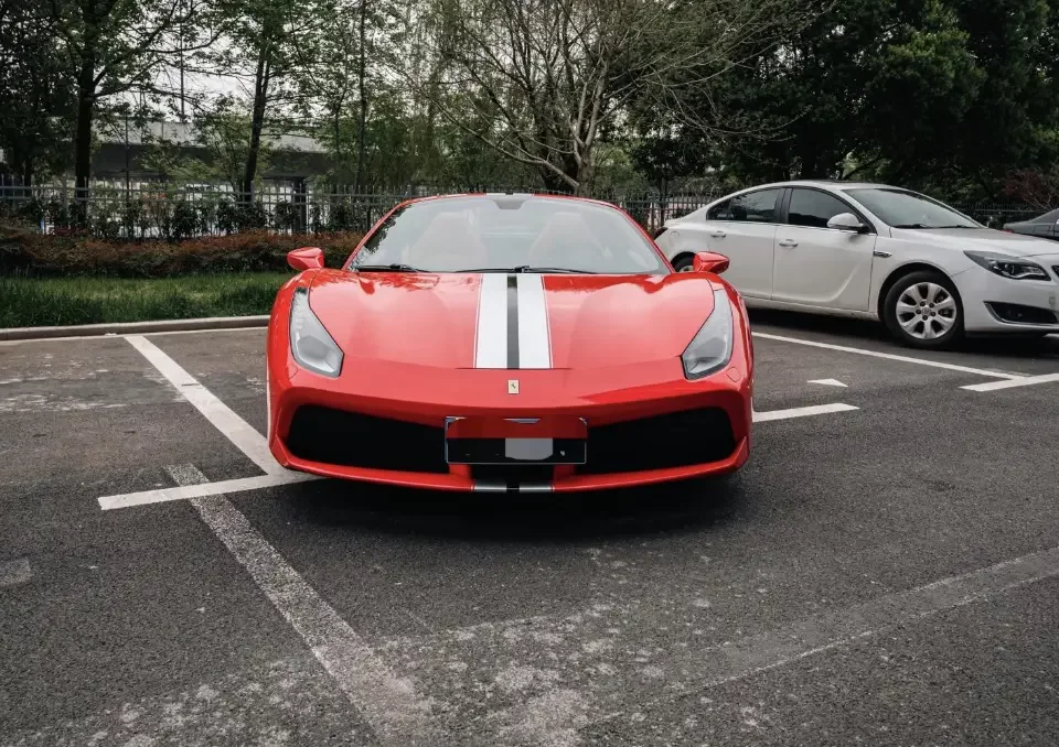 Ferrari 488