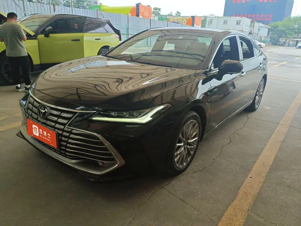 Toyota Avalon (asian dragon)