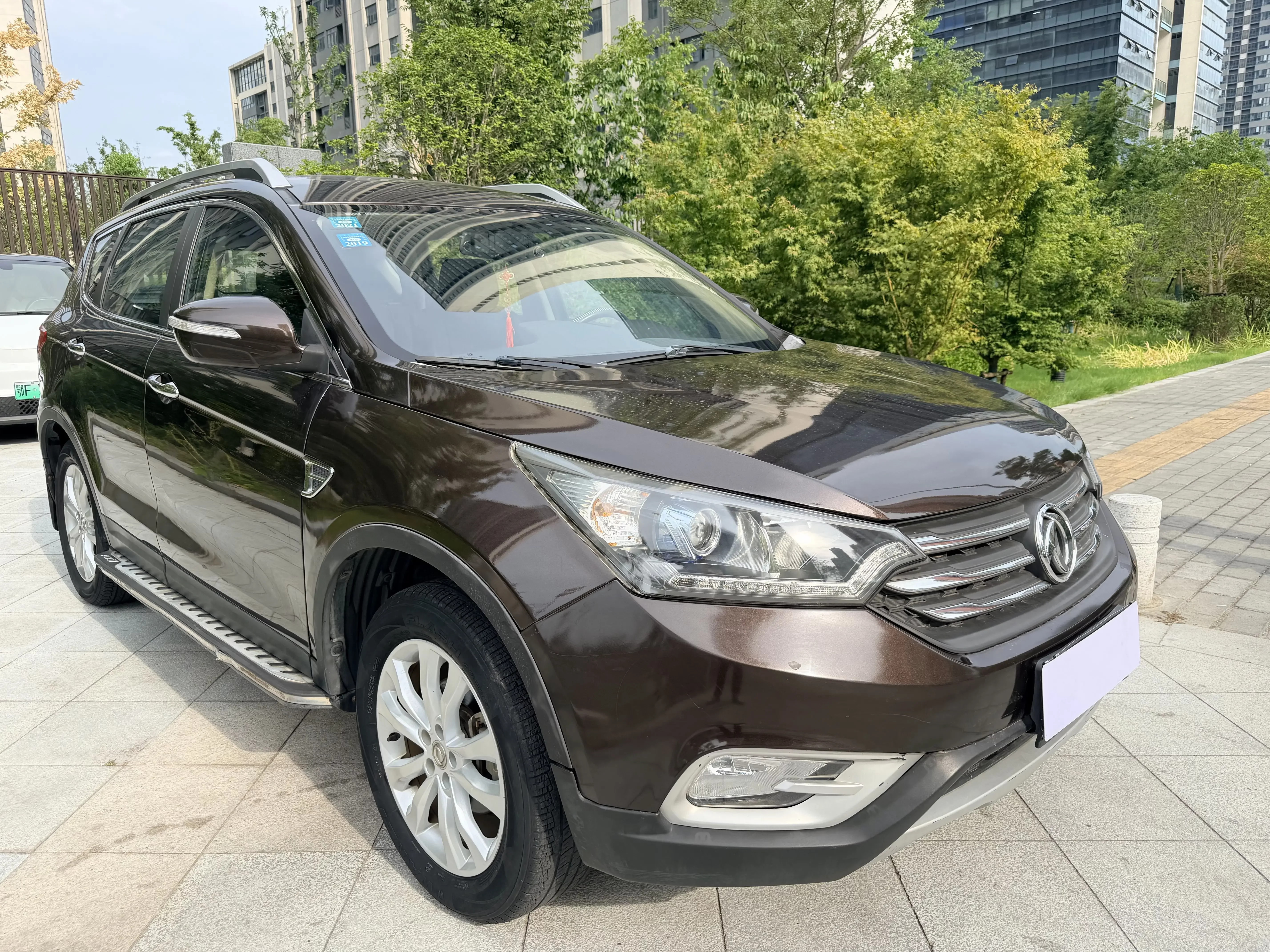 Dongfeng Fengshen AX7