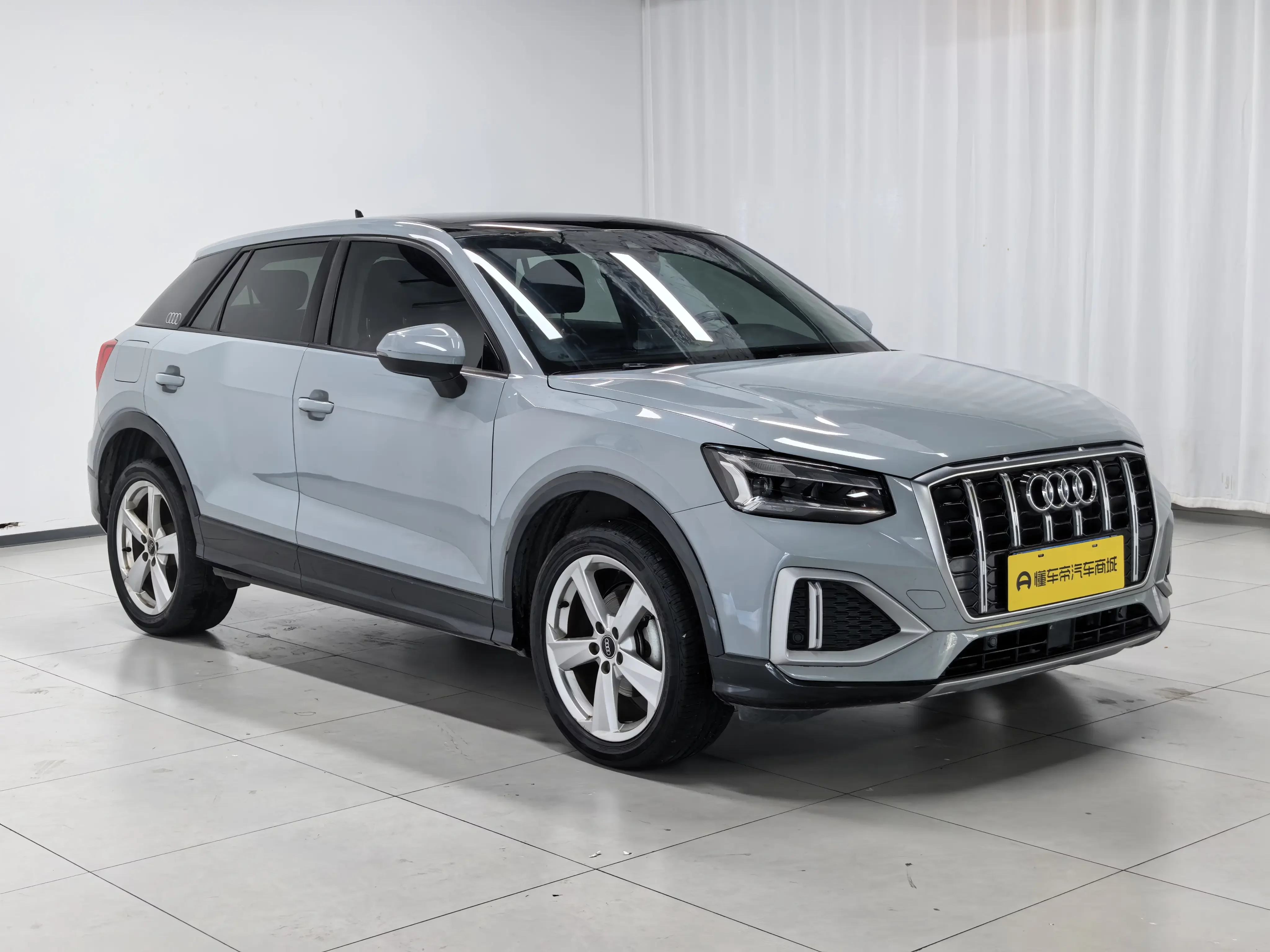 Audi Q2L