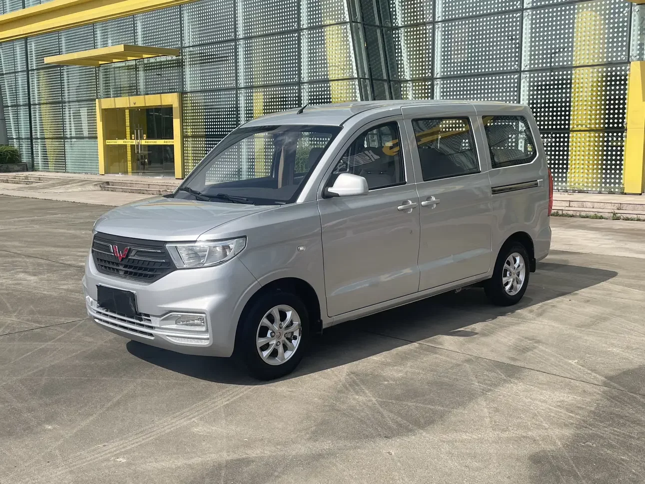 Wuling Hongguang V