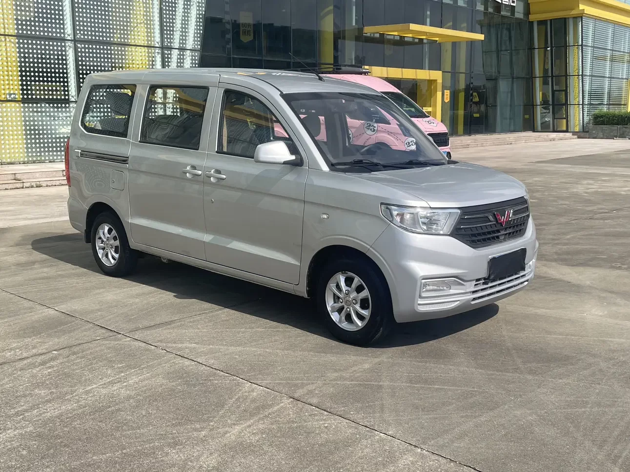 Wuling Hongguang V