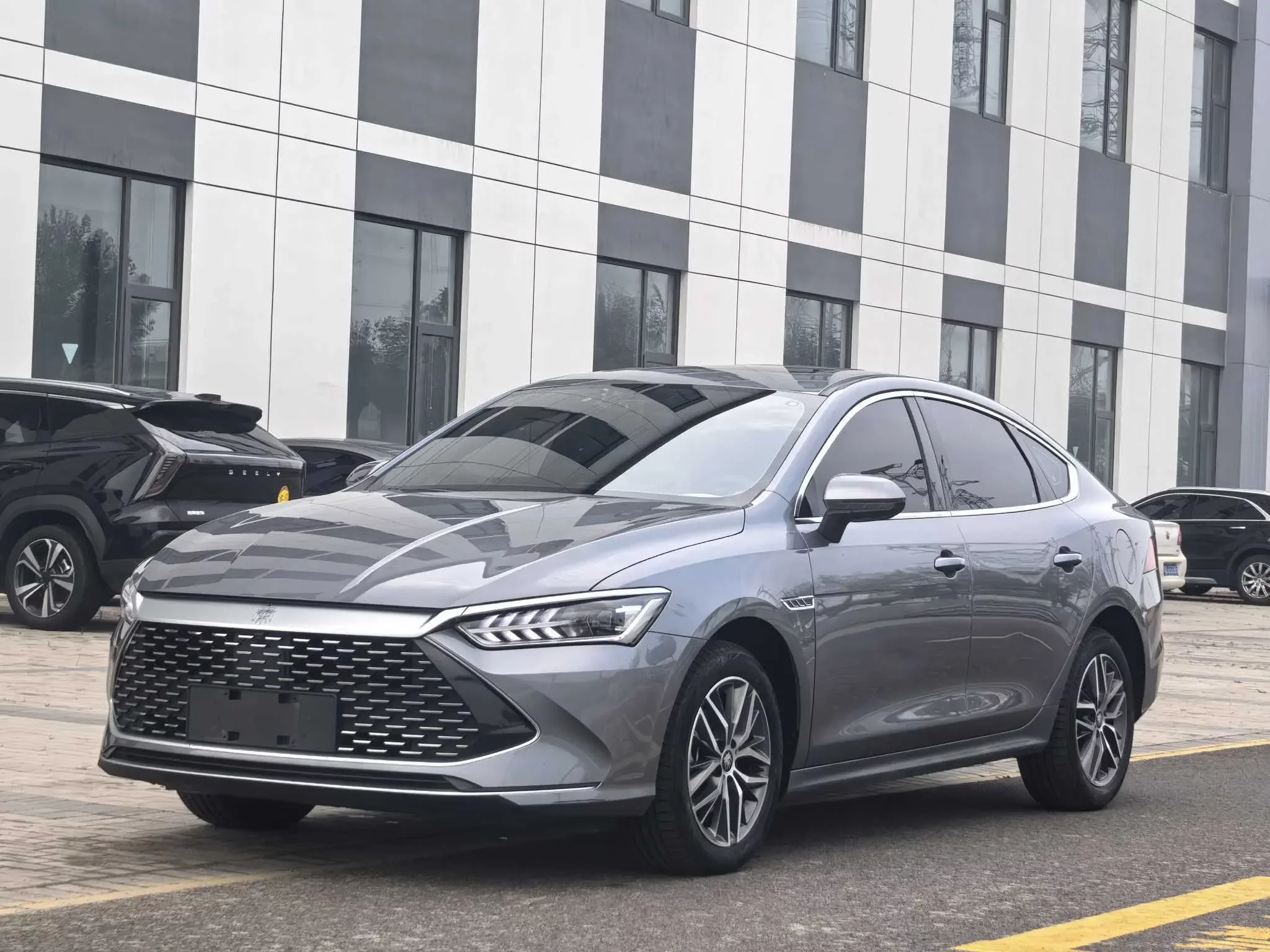 BYD Qin PLUS DM