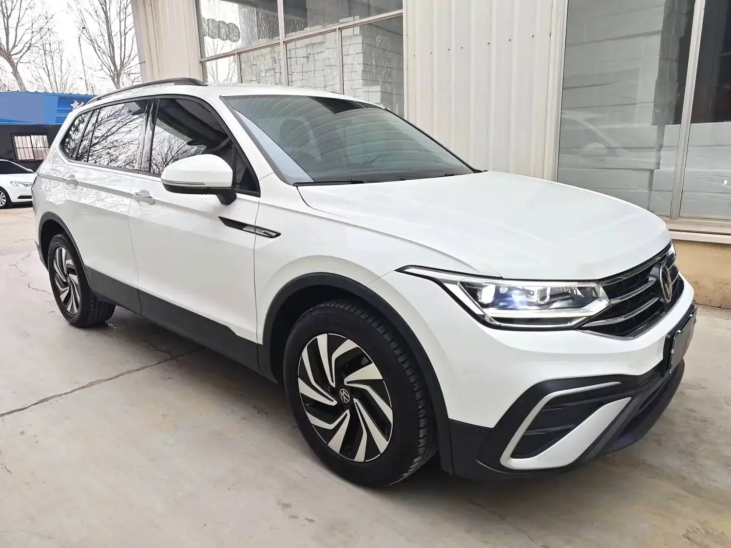 Volkswagen Tiguan L