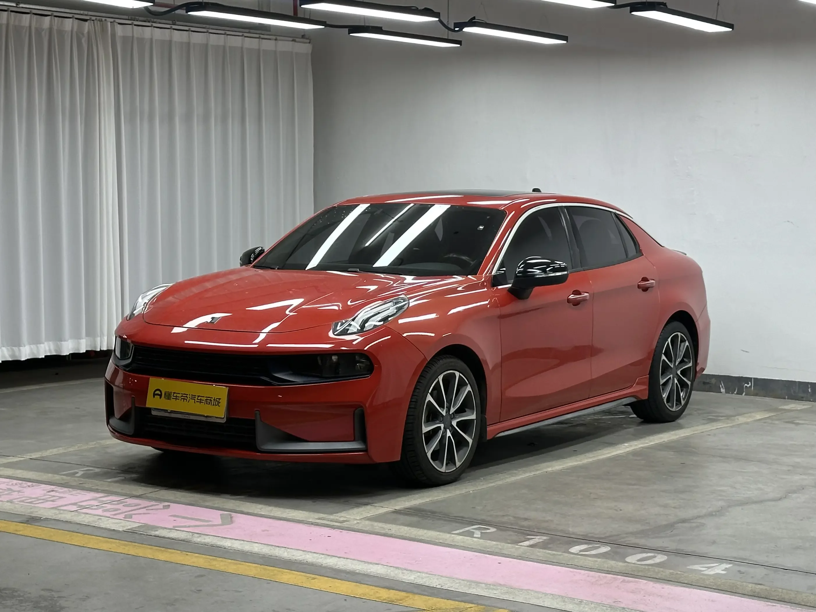 Lynk & Co 03