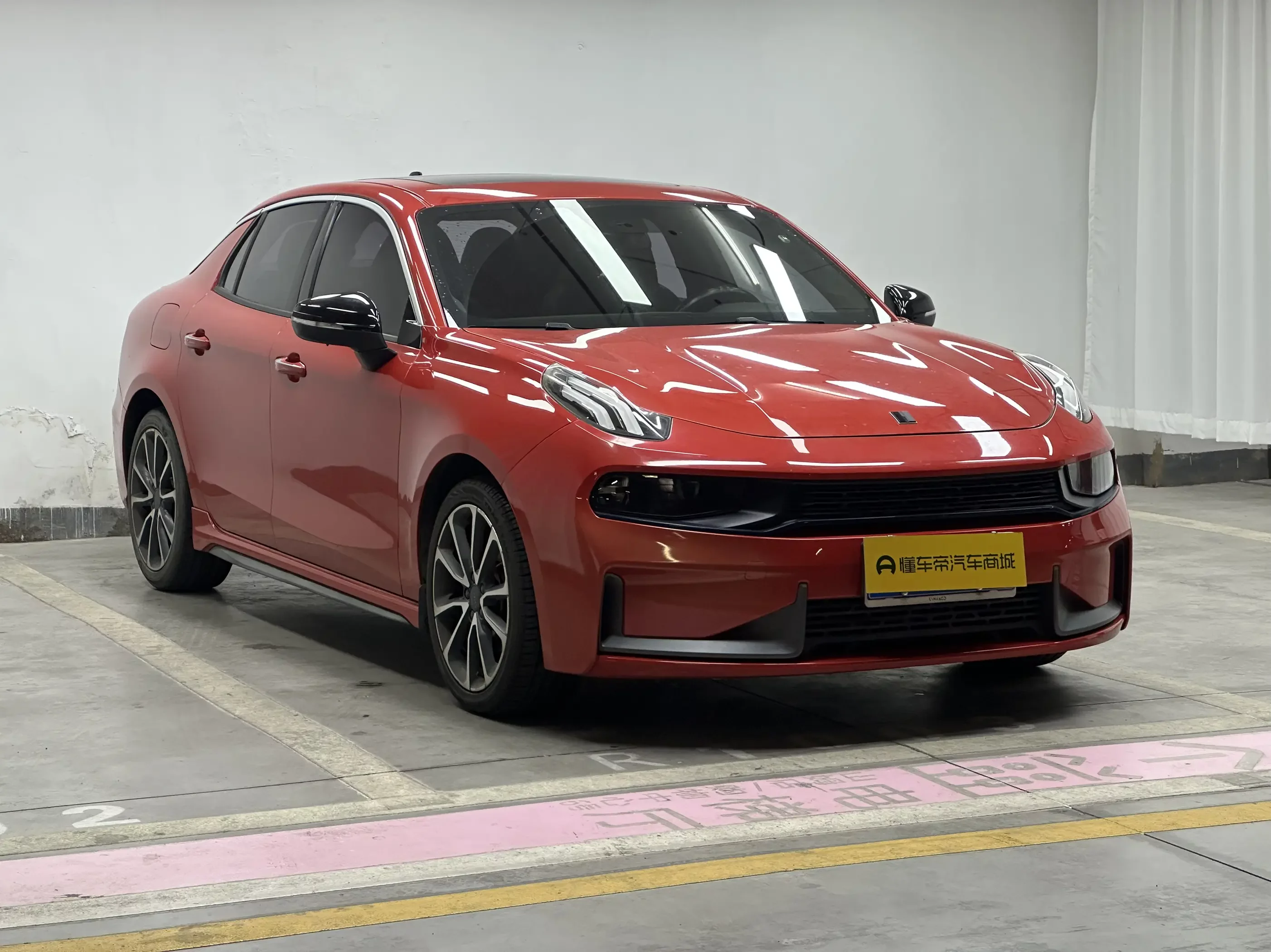 Lynk & Co 03