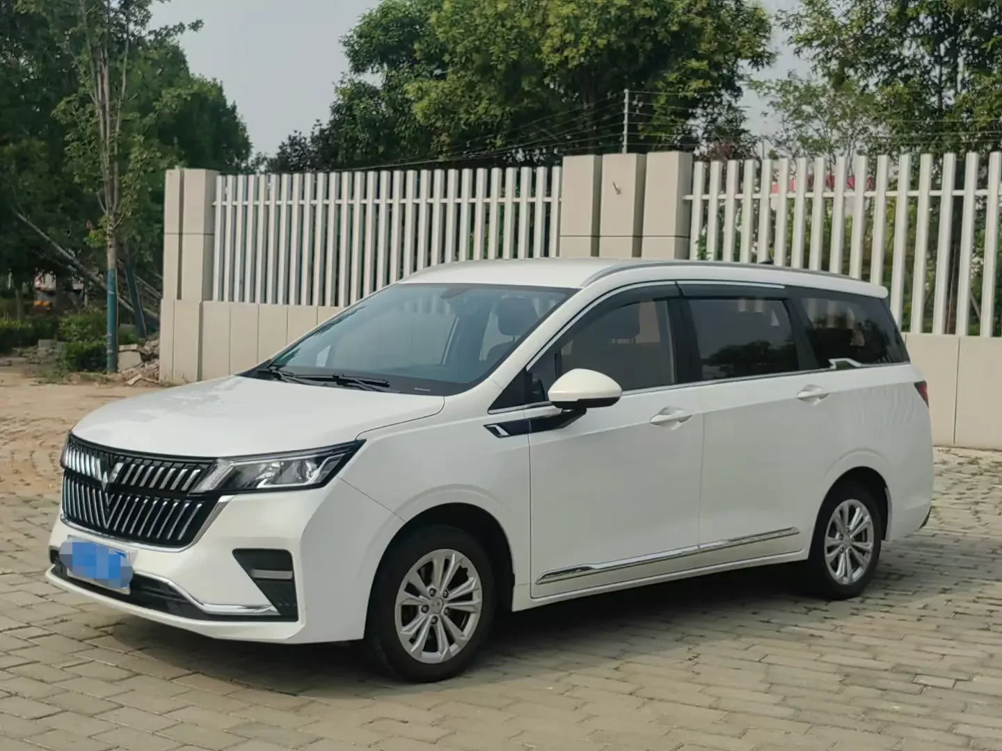 Wuling Jiachen