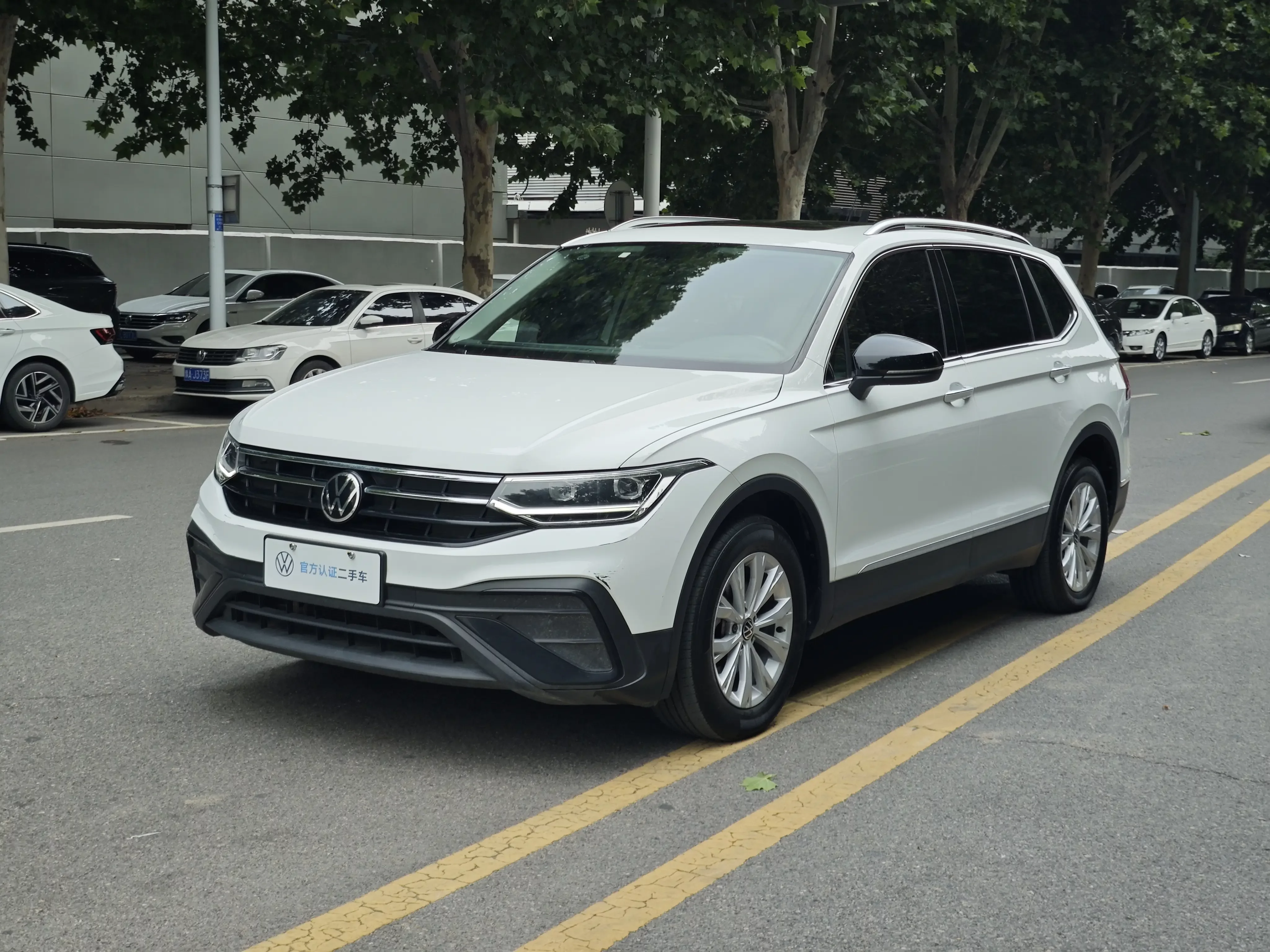 Volkswagen Tiguan L