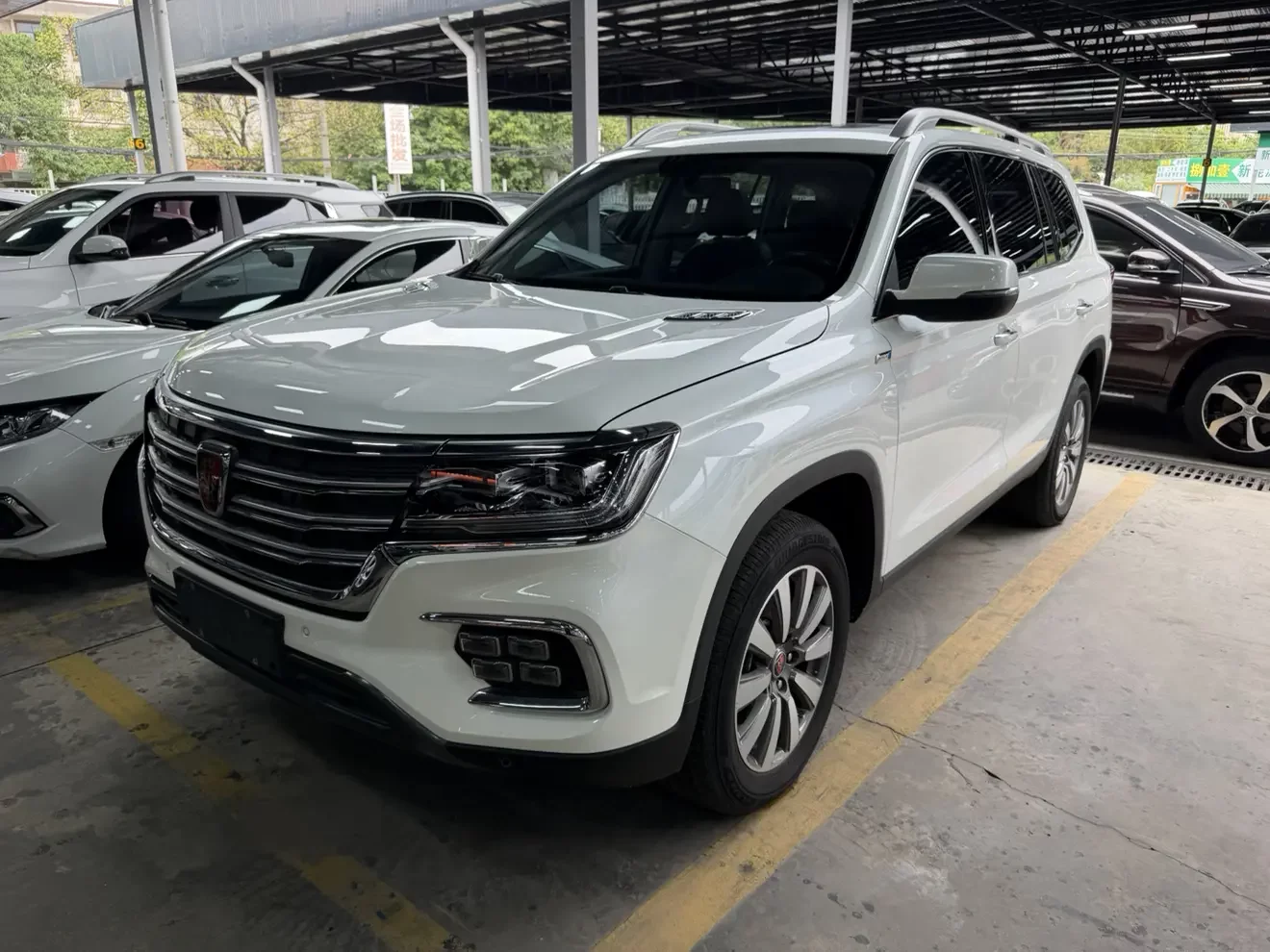Roewe RX8