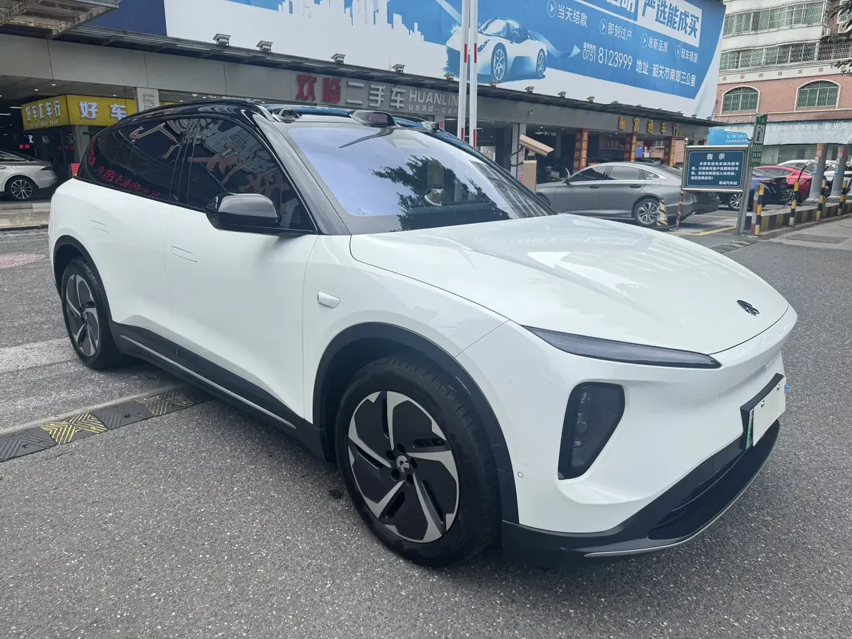 NIO ES6