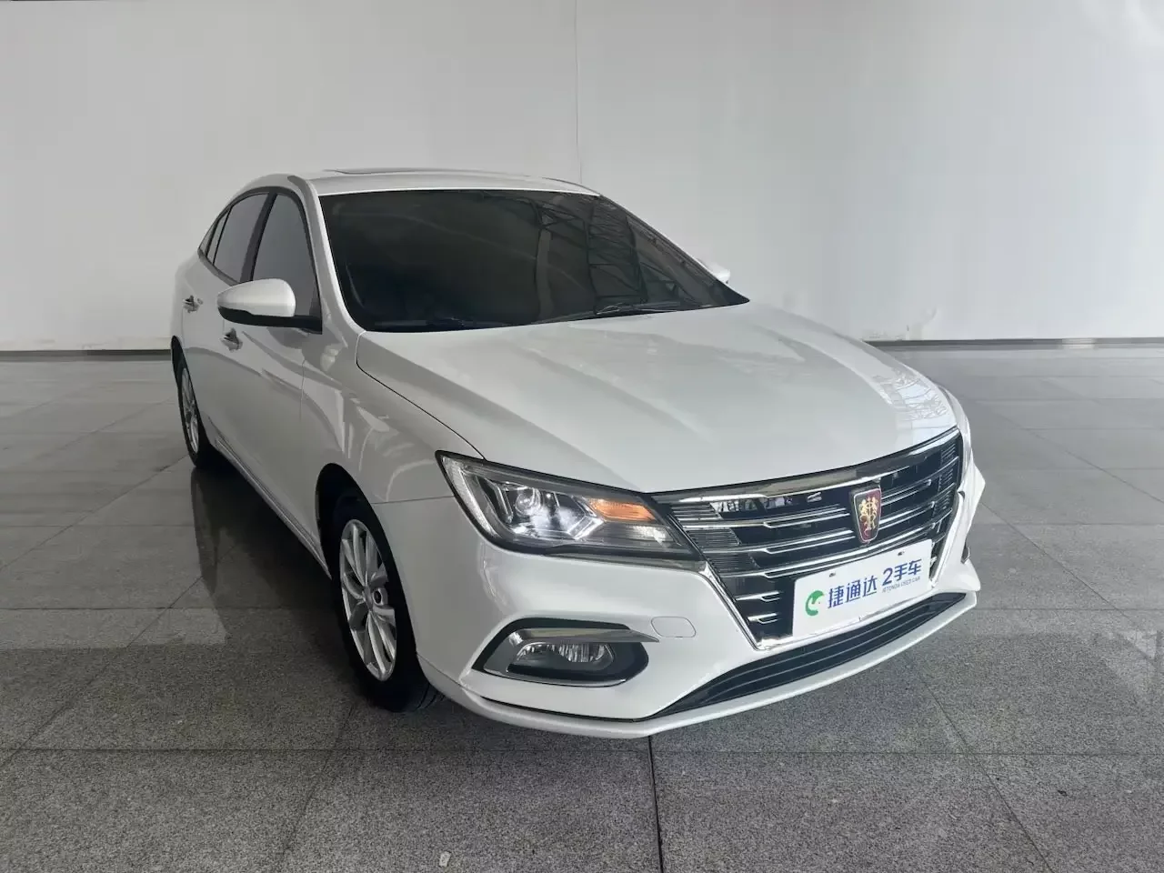 Roewe i5