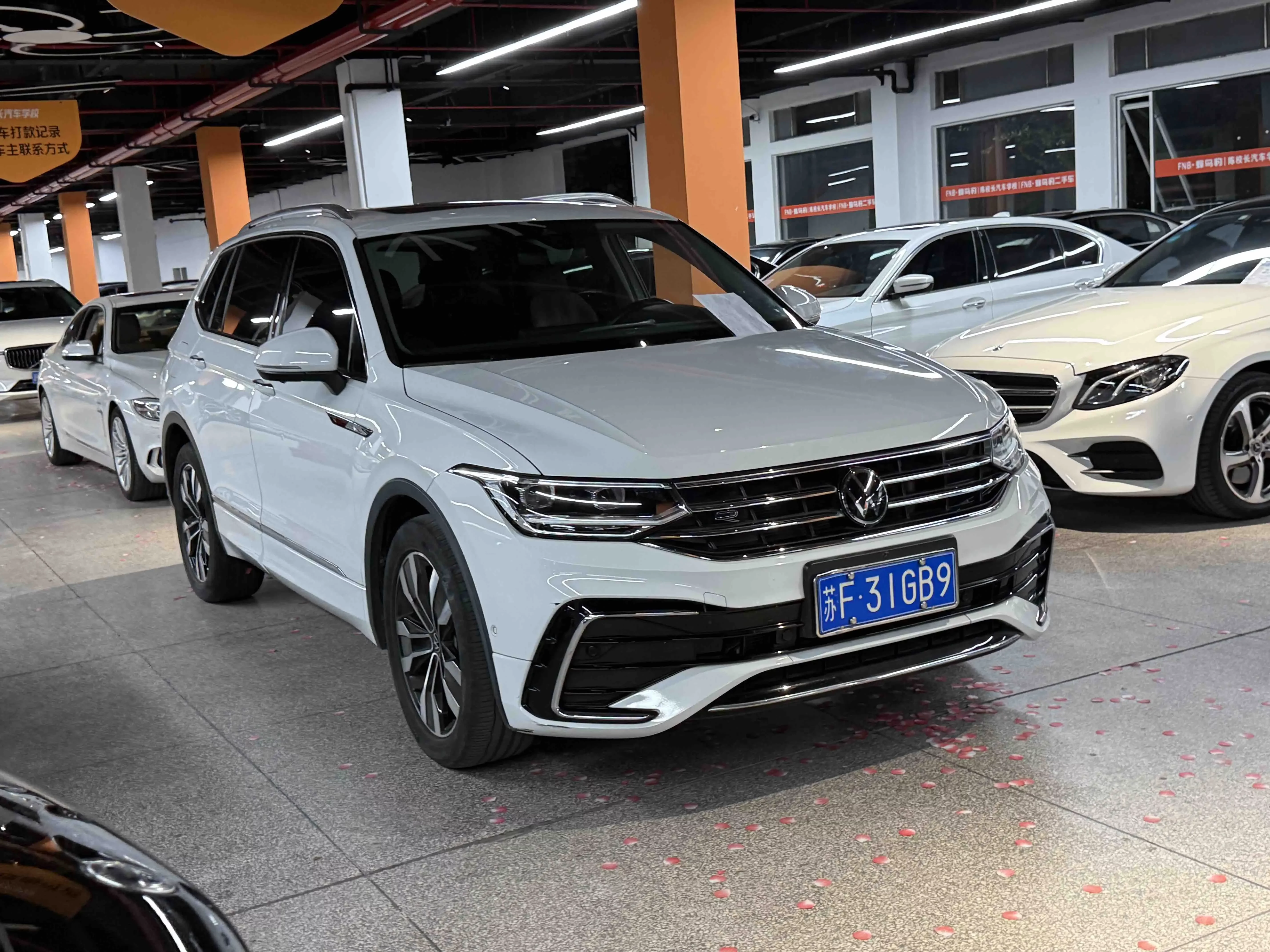 Volkswagen Tiguan L