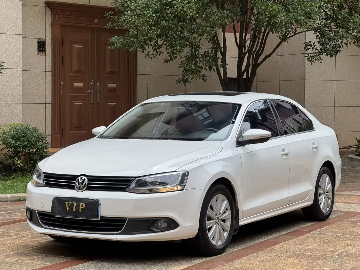 Volkswagen Sagitar