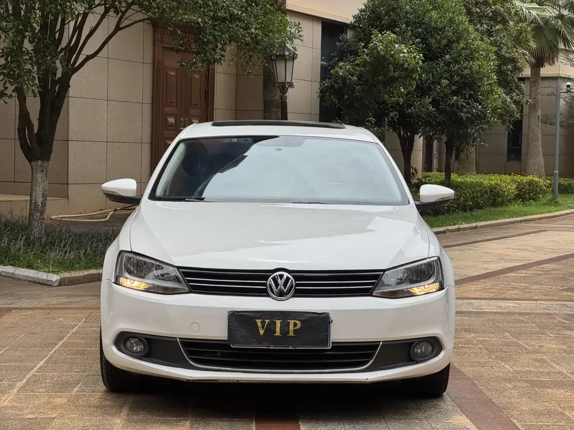 Volkswagen Sagitar