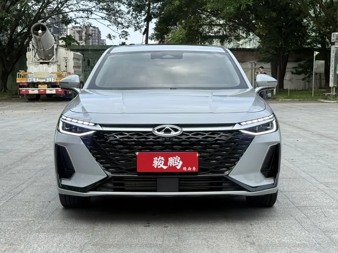 Chery Arrizo 8