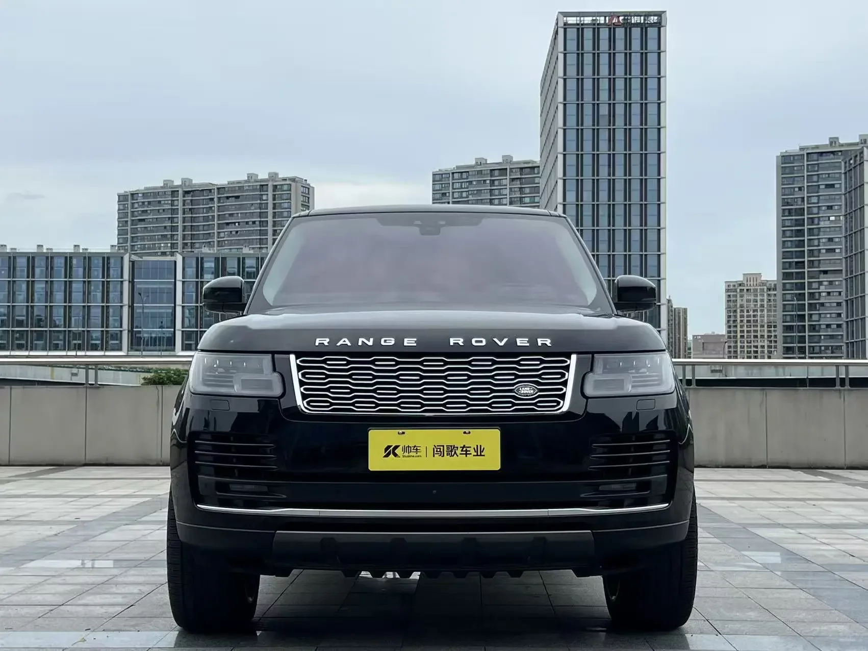 Land Rover range rover