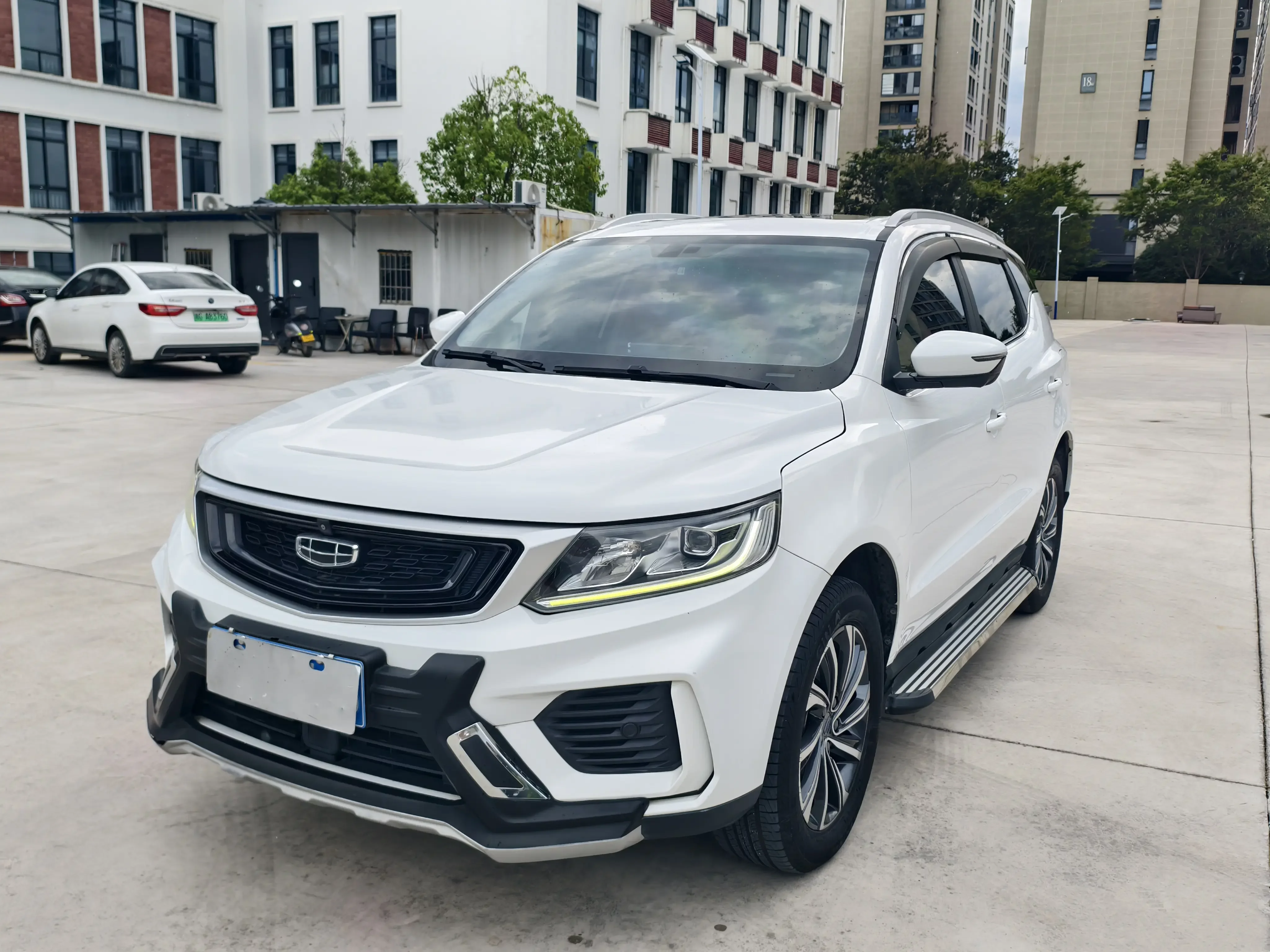 Geely Vision X6