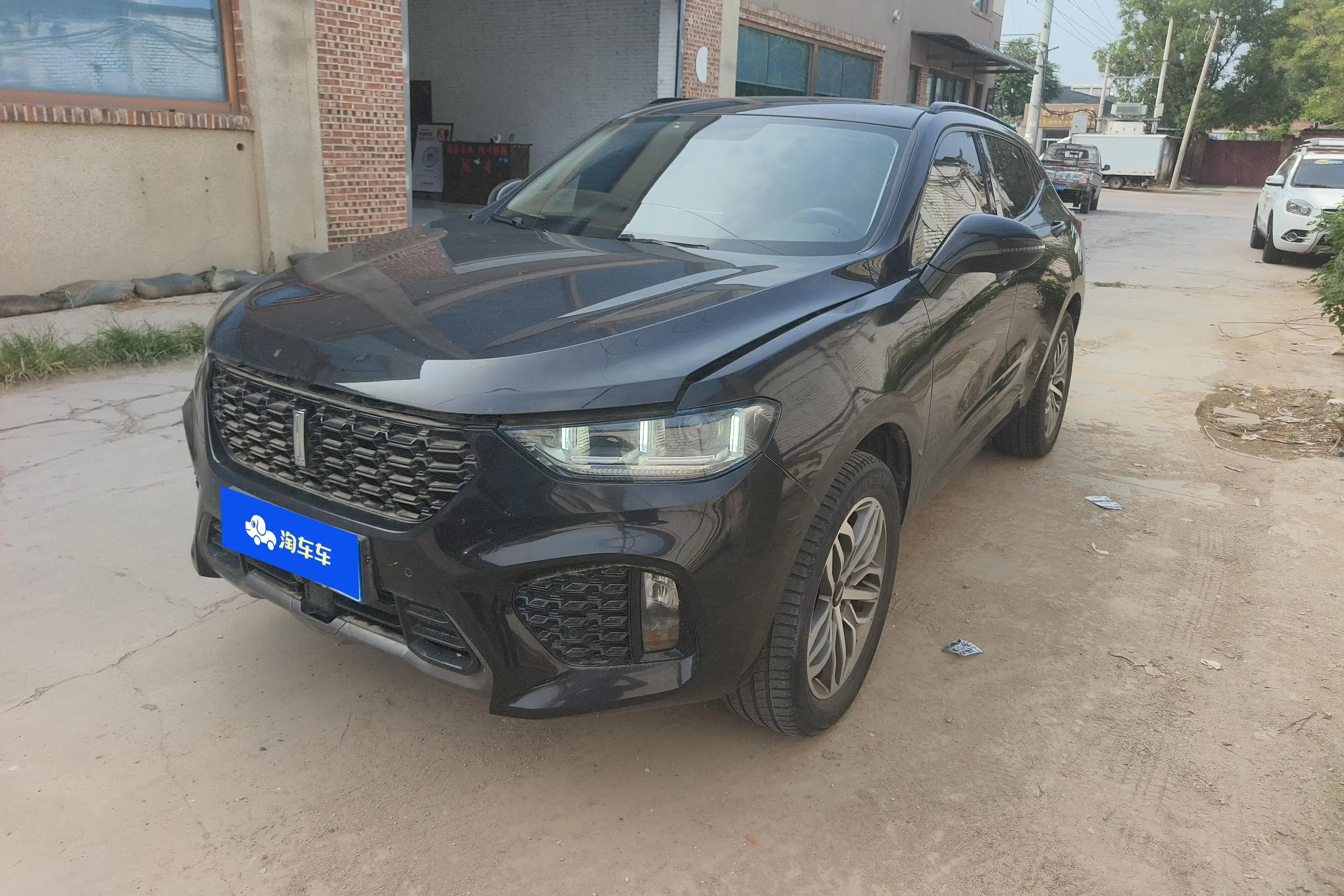 Wey Wei brand VV5