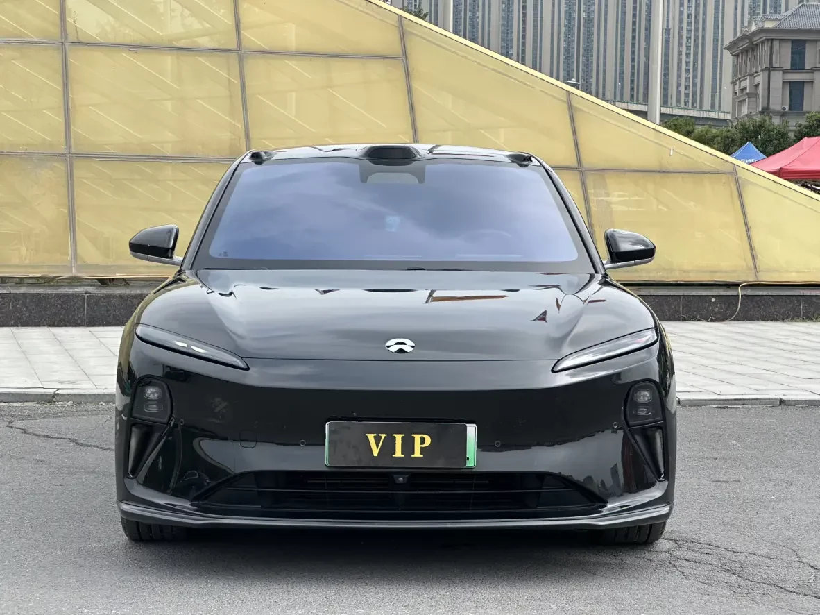 NIO ET5T