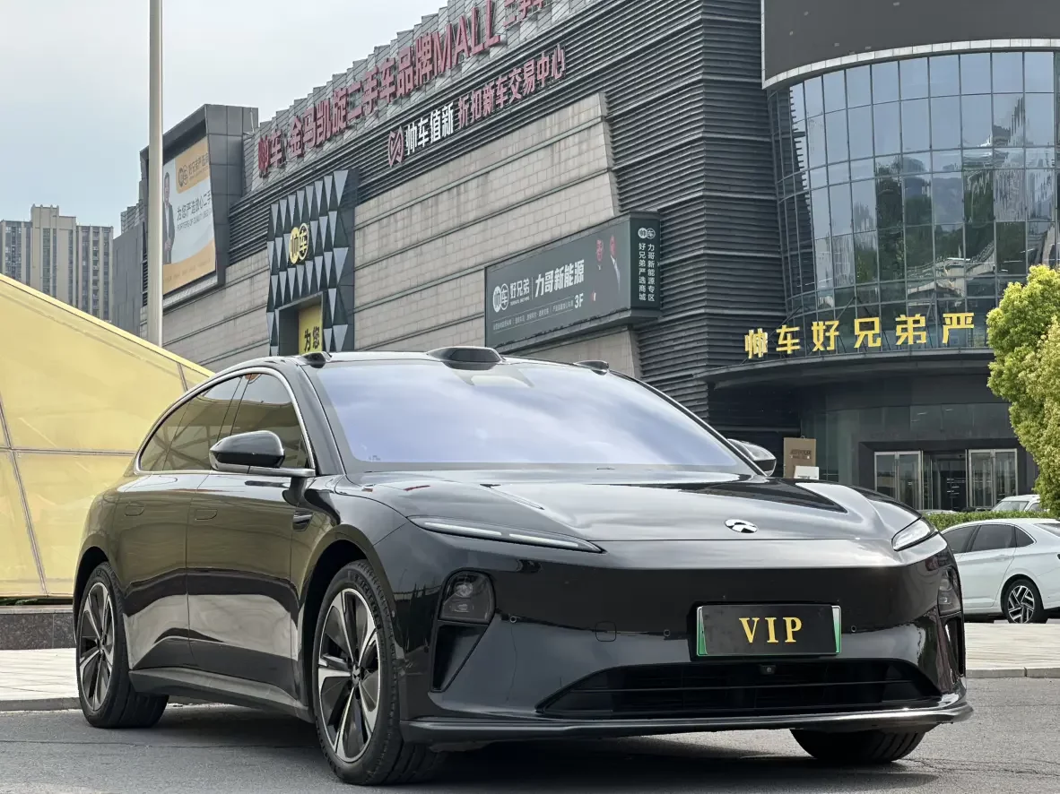 NIO ET5T