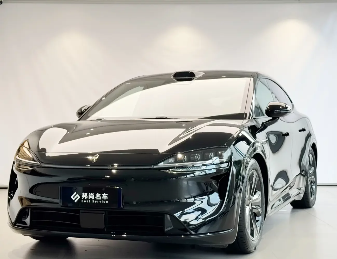 Luxeed Zhijie R7