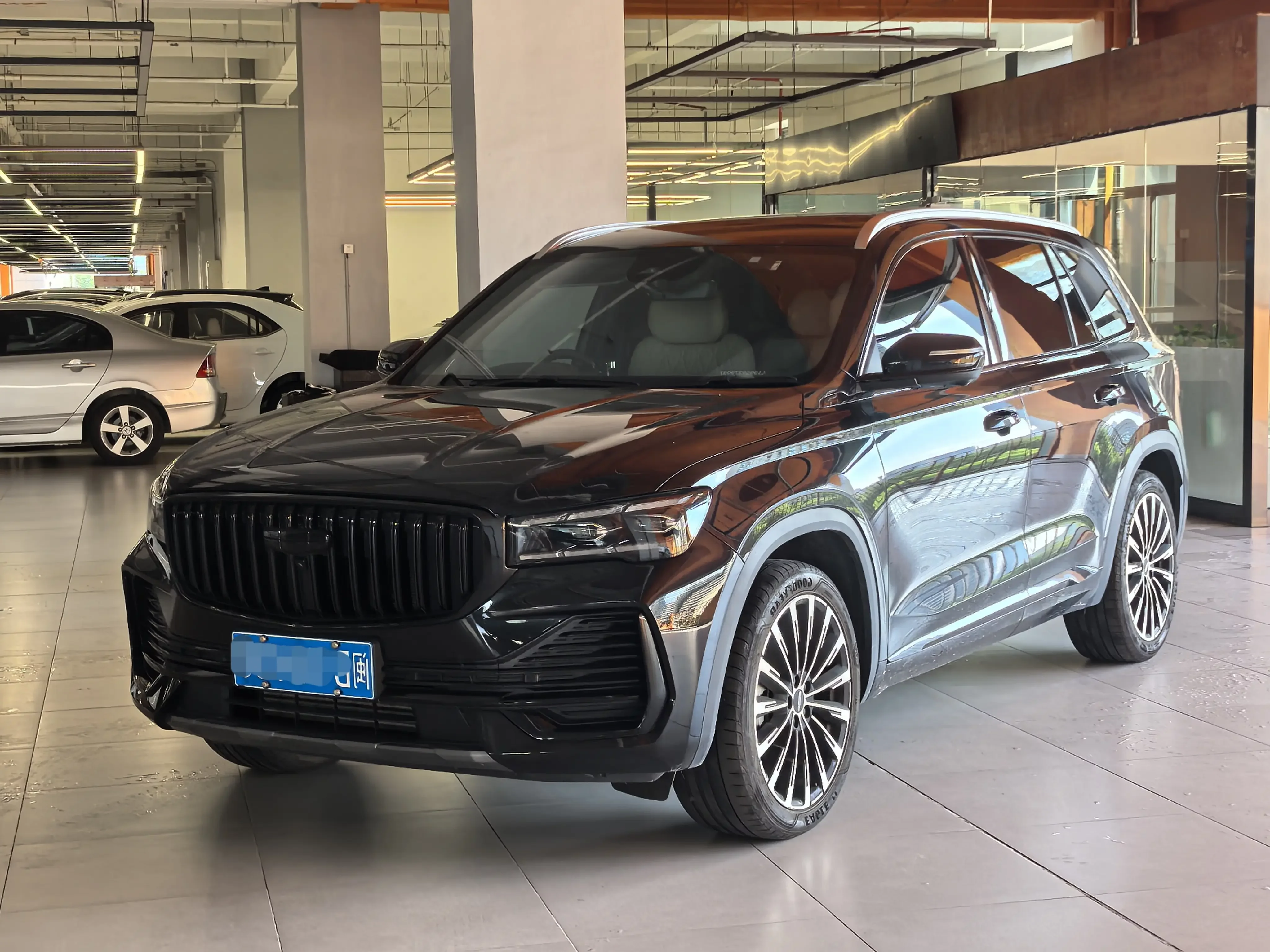 Geely Monjaro (Xingyue L)