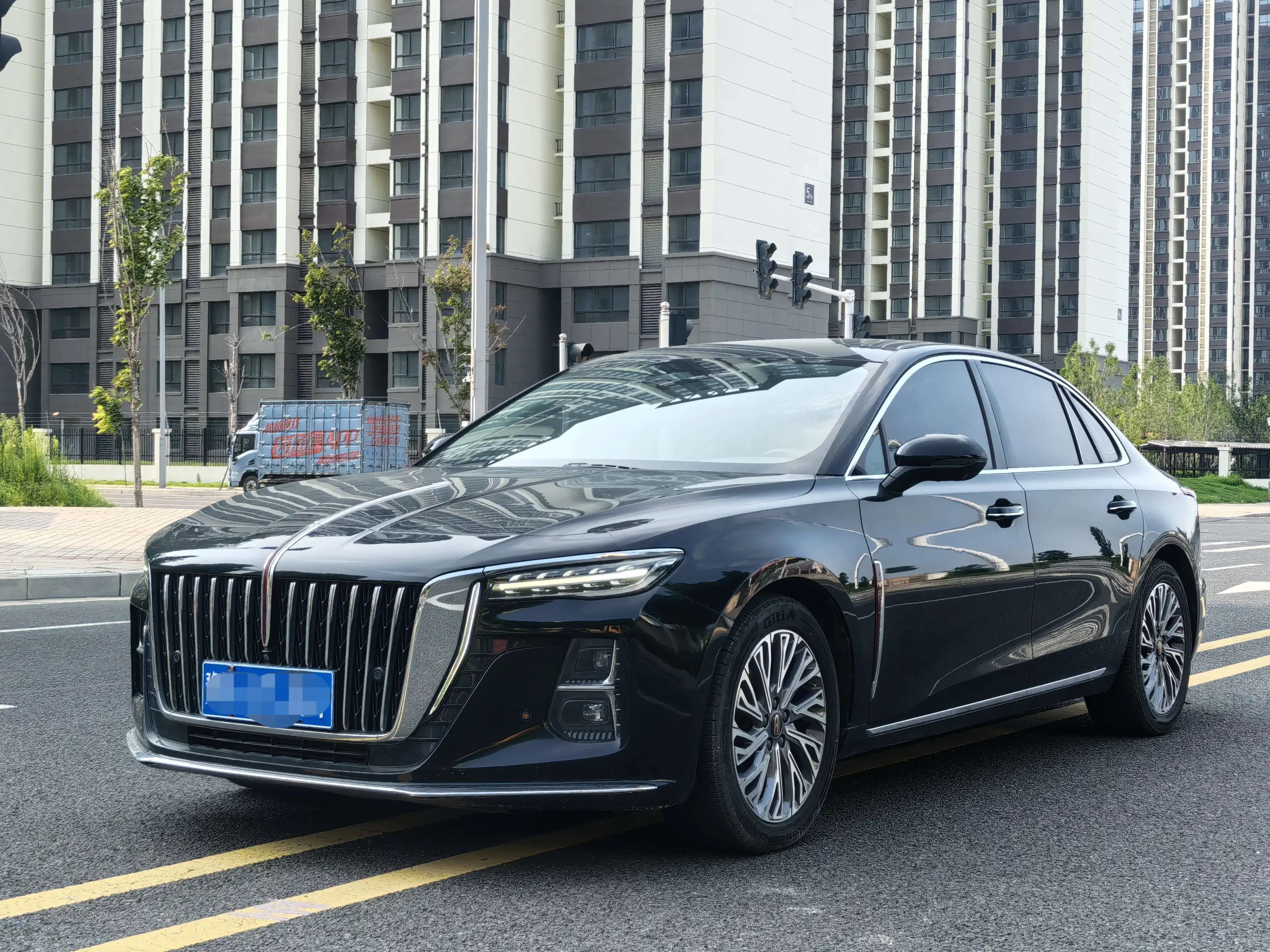 Hongqi H5