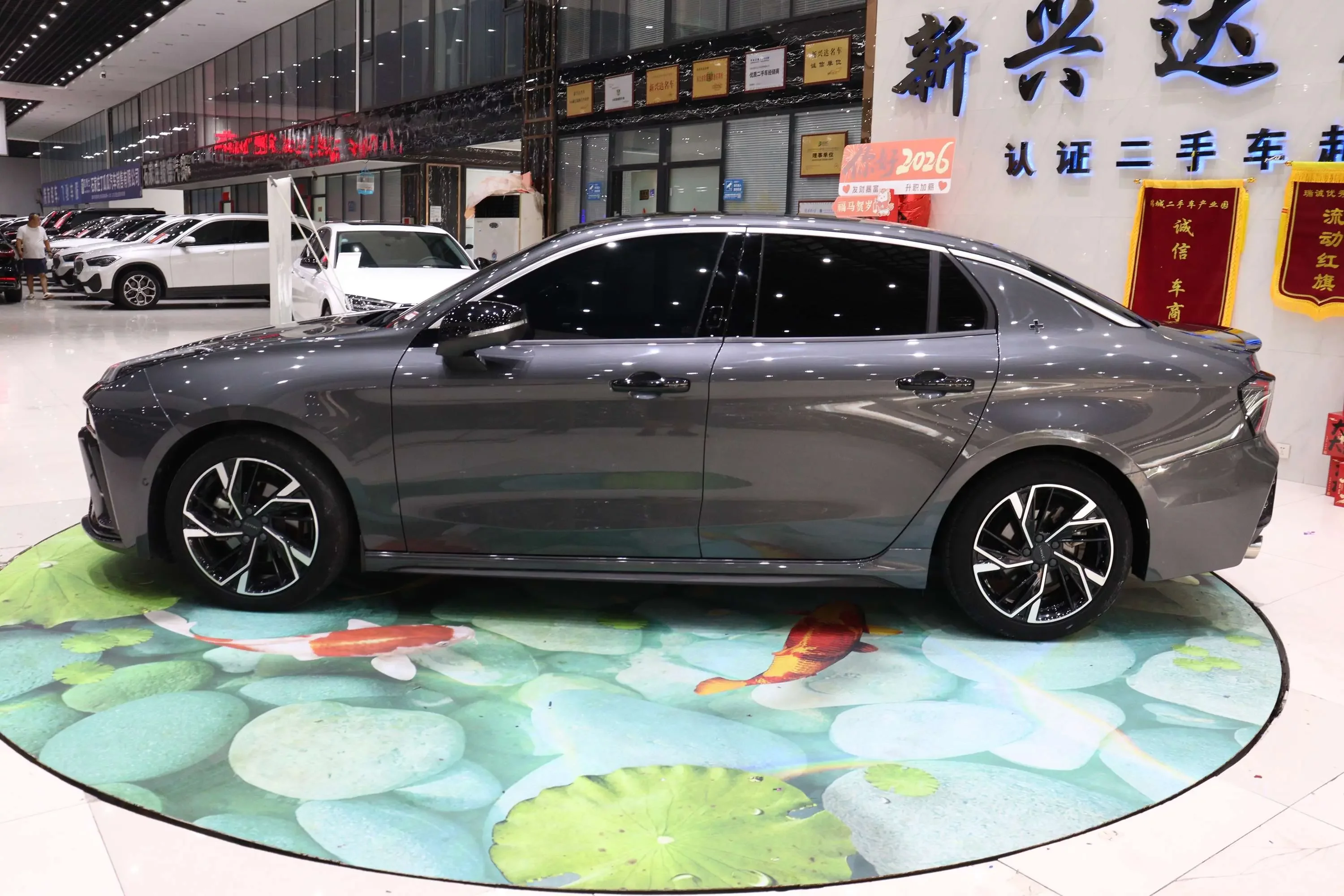 Lynk & Co 03