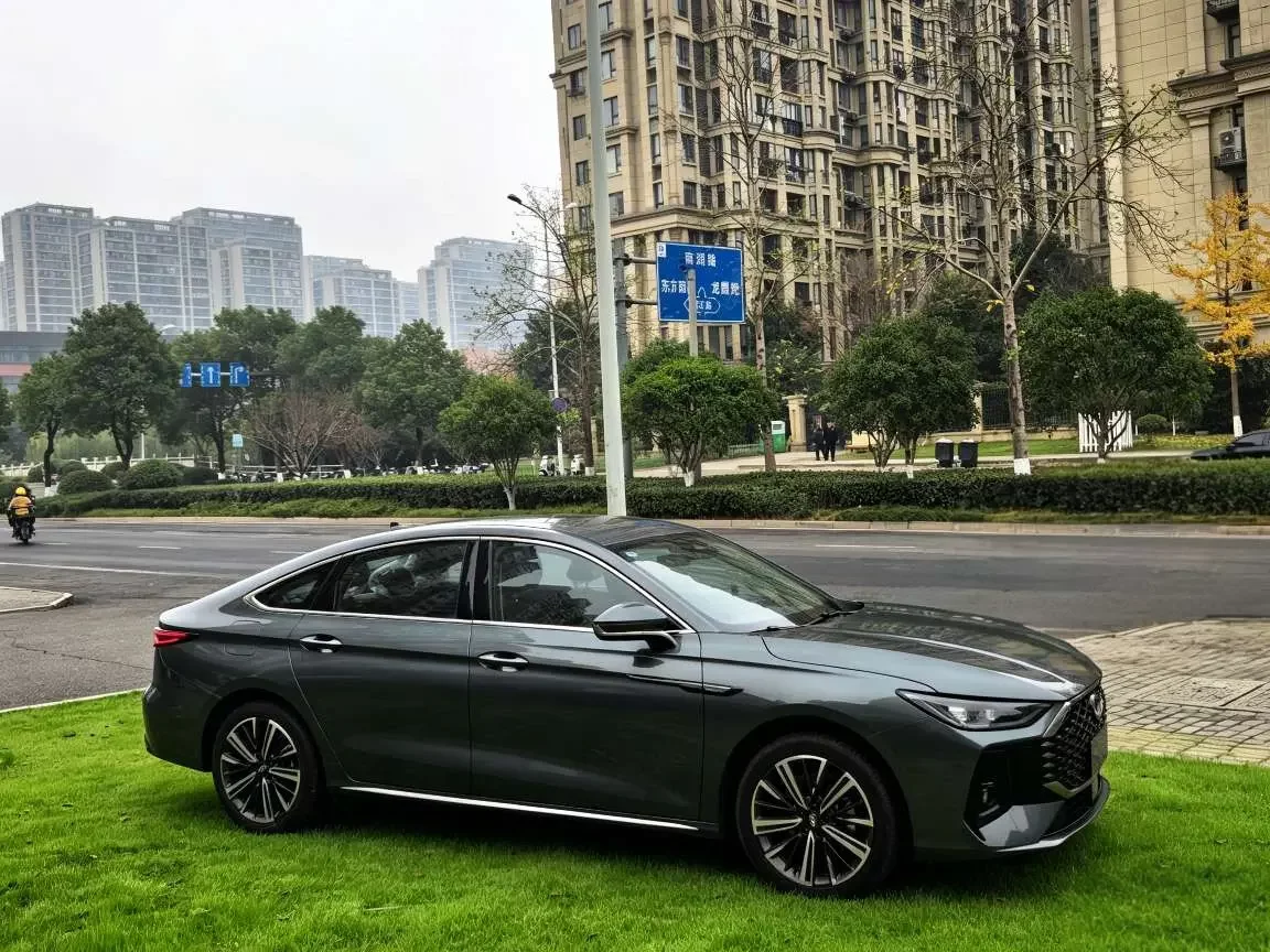 Chery Arrizo 8 PRO