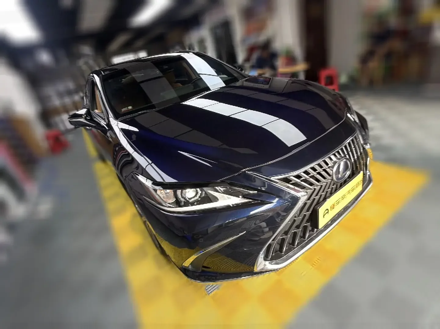 Lexus ES