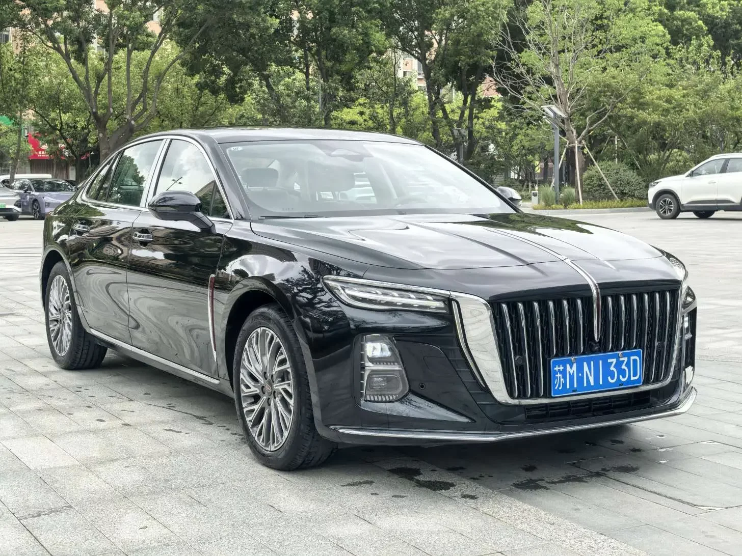 Hongqi H5