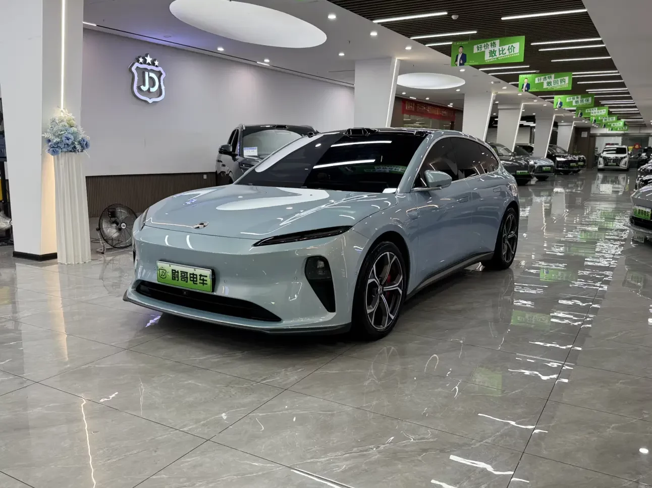 NIO ET5T