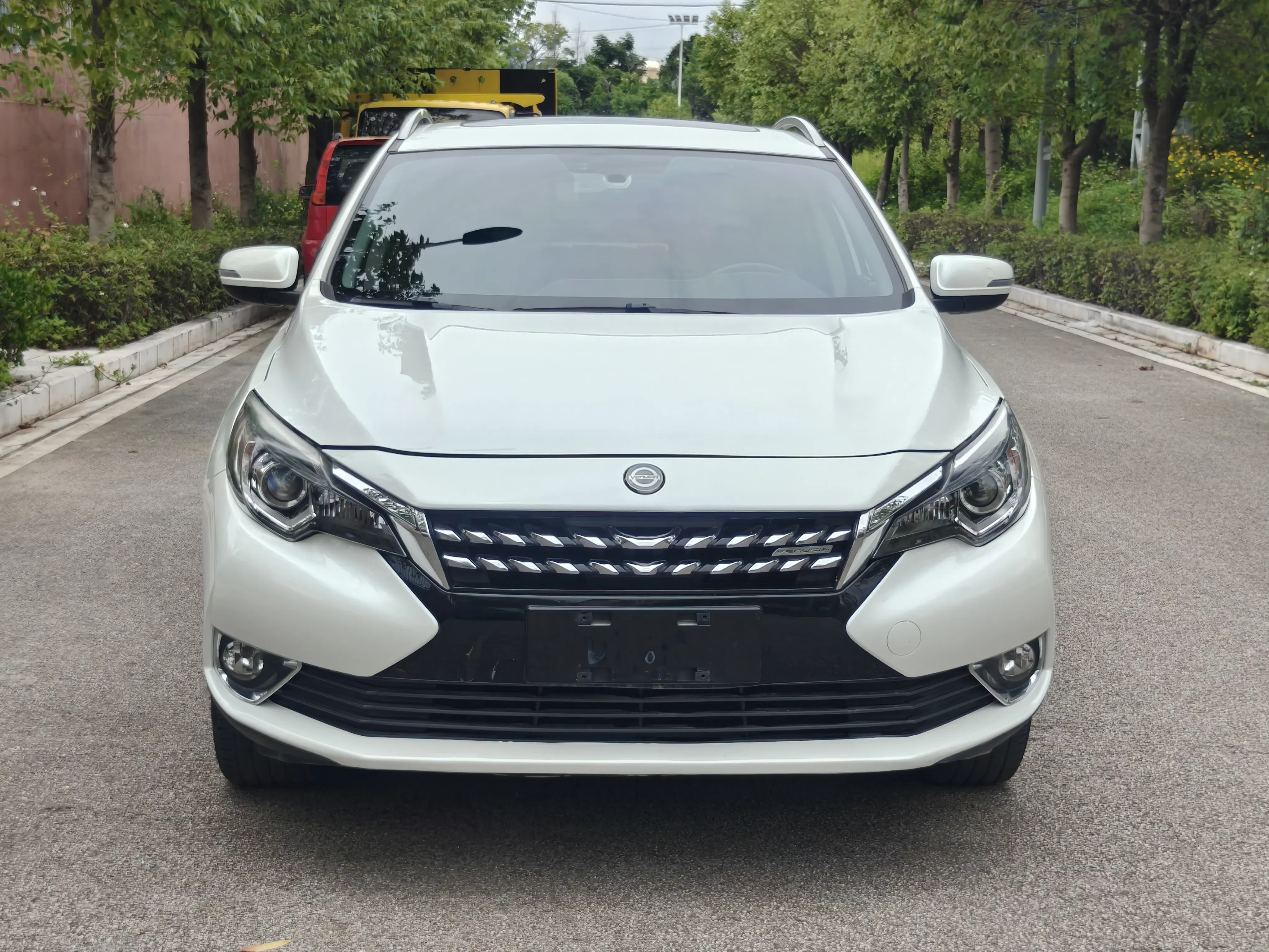Kai Chen Venucia T90