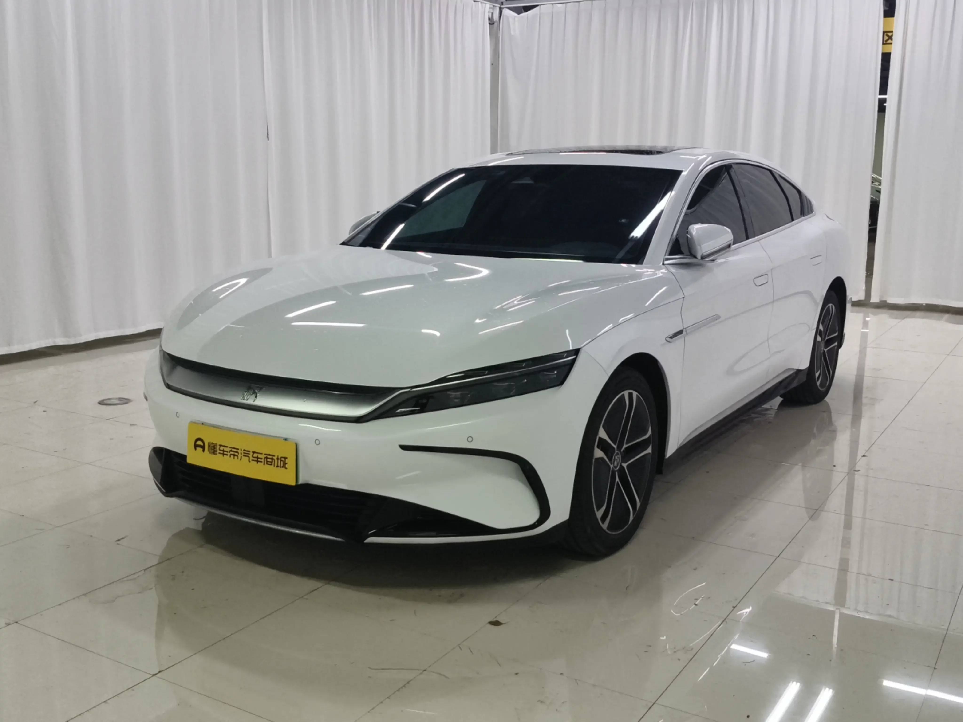 BYD Han EV