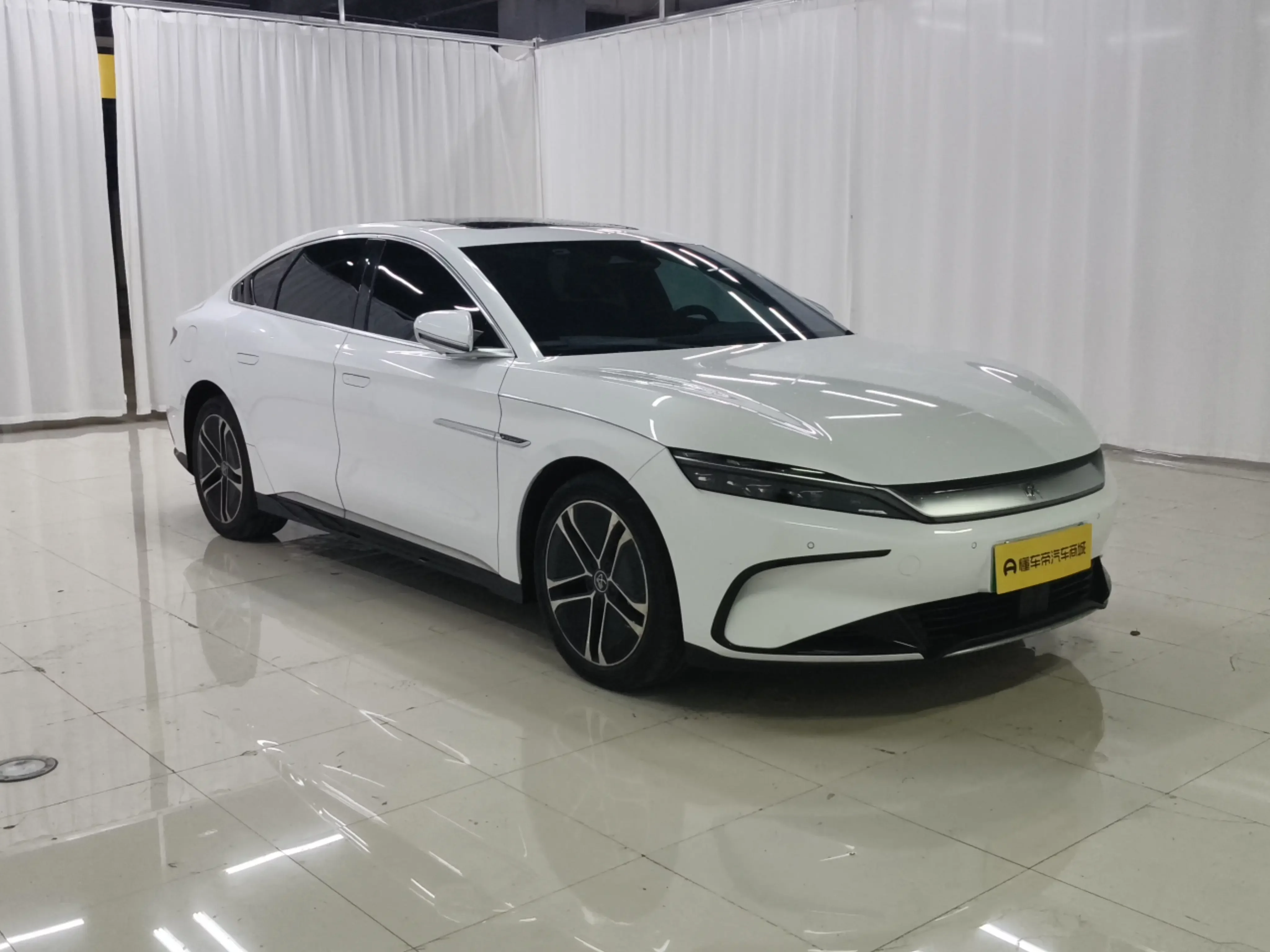 BYD Han EV