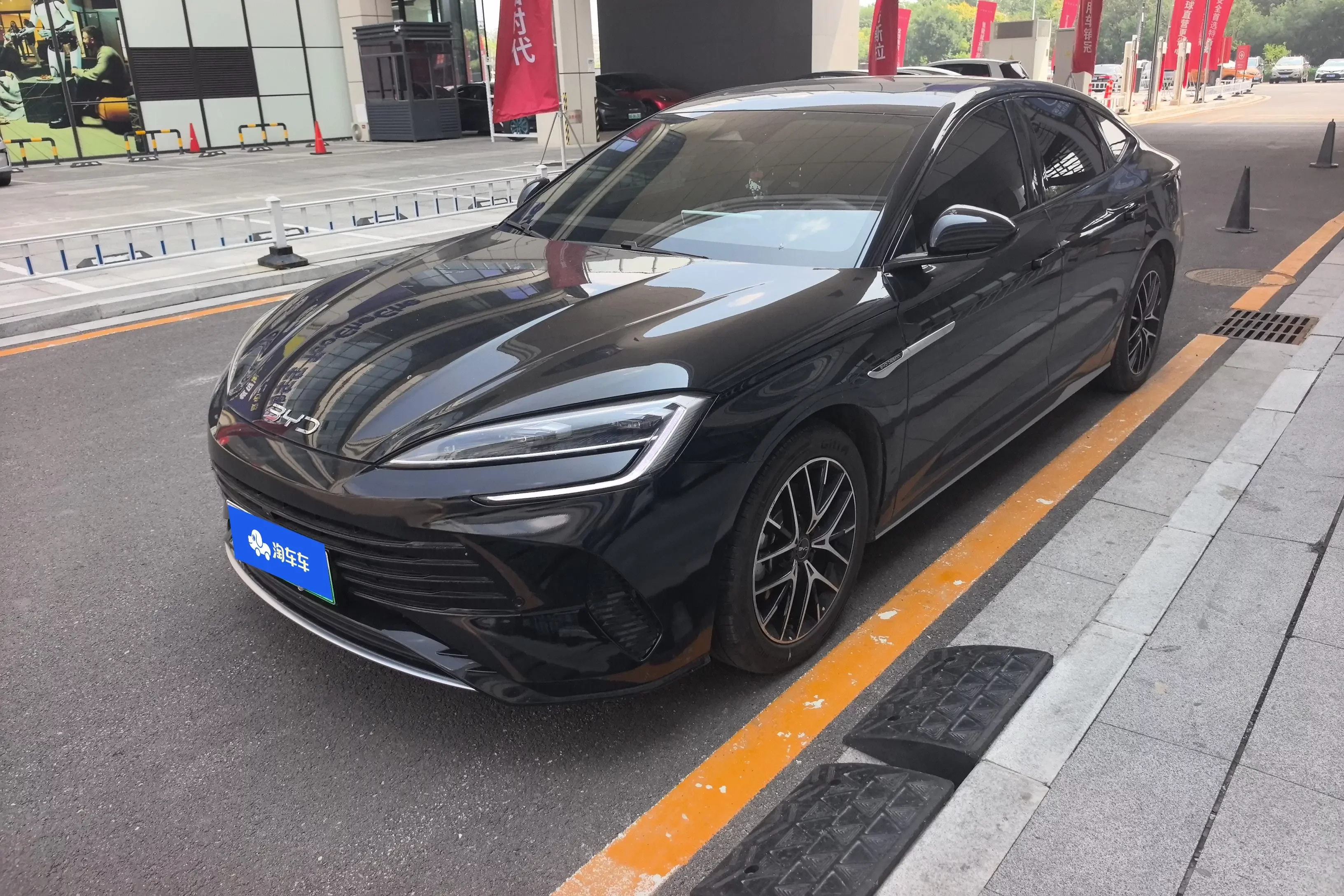 BYD Seal 07DM